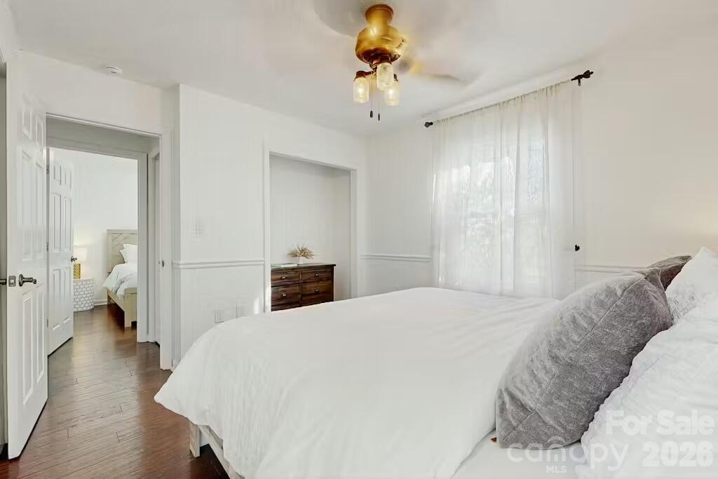 Single Family Residence at 121 Oak Terrace, Arden, photo 8 of 17
