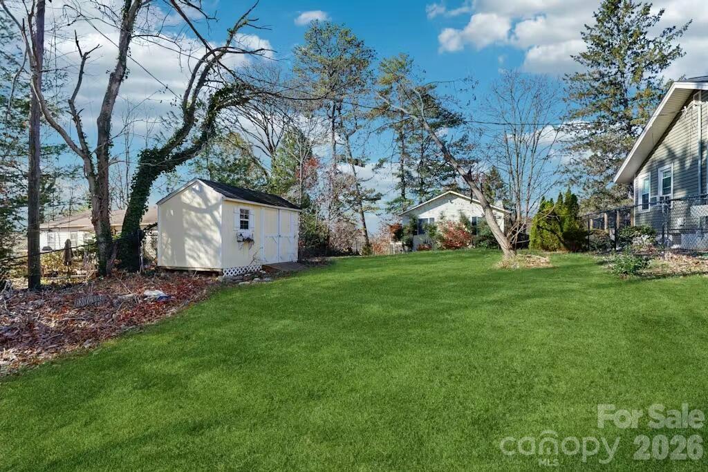 Single Family Residence at 121 Oak Terrace, Arden, photo 17 of 17