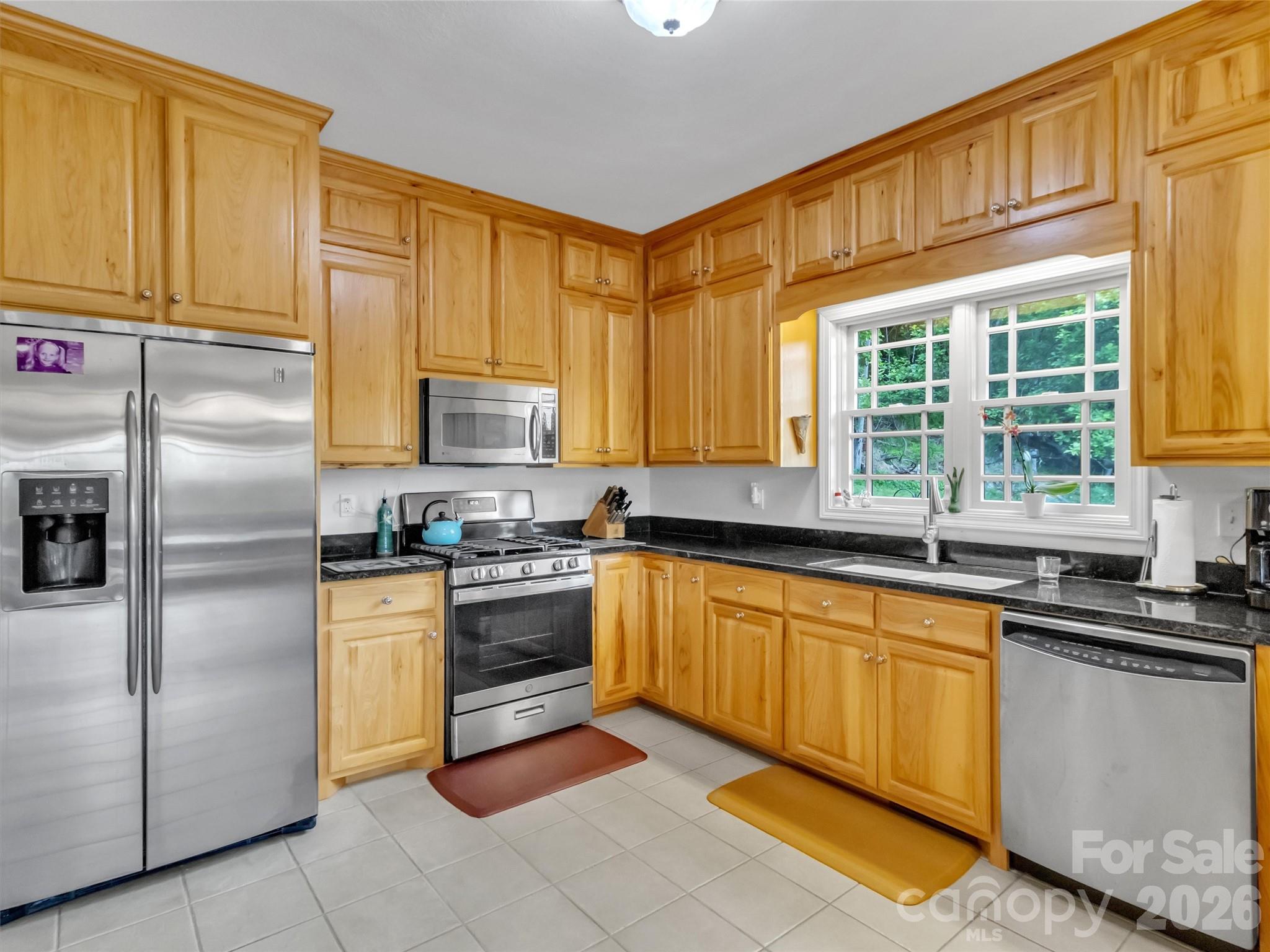 Single Family Residence at 1592 Piney Hill Road, Burnsville, photo 12 of 48