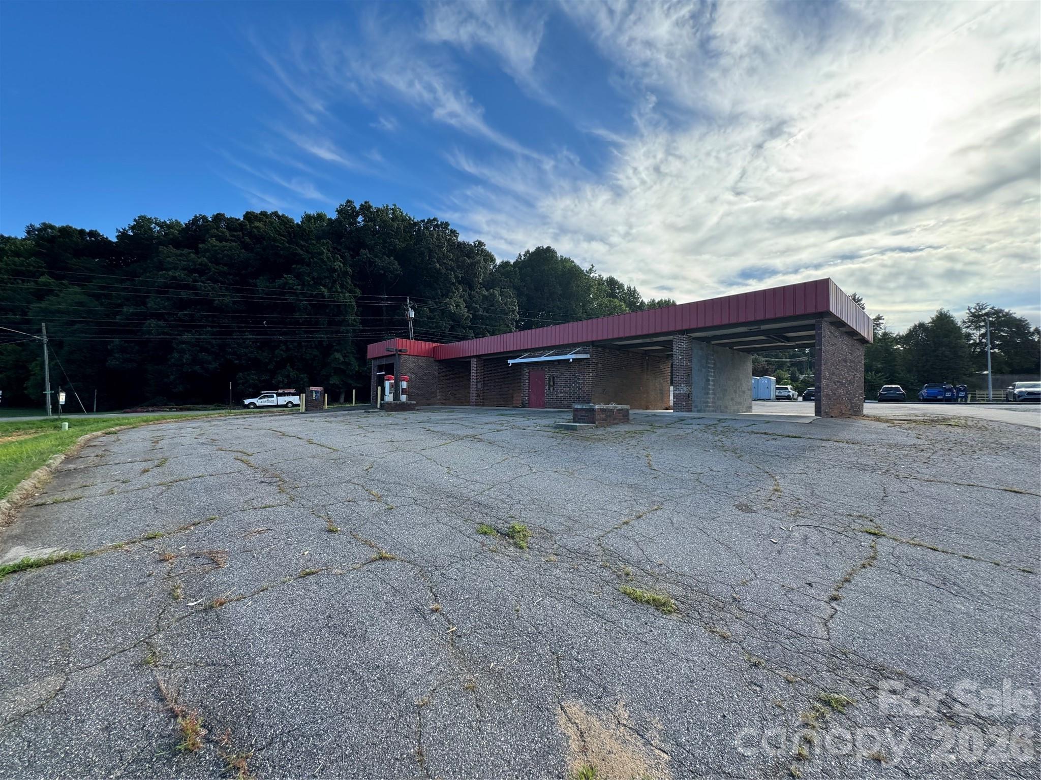 Retail at 324 Sanford Drive, Morganton, photo 7 of 7