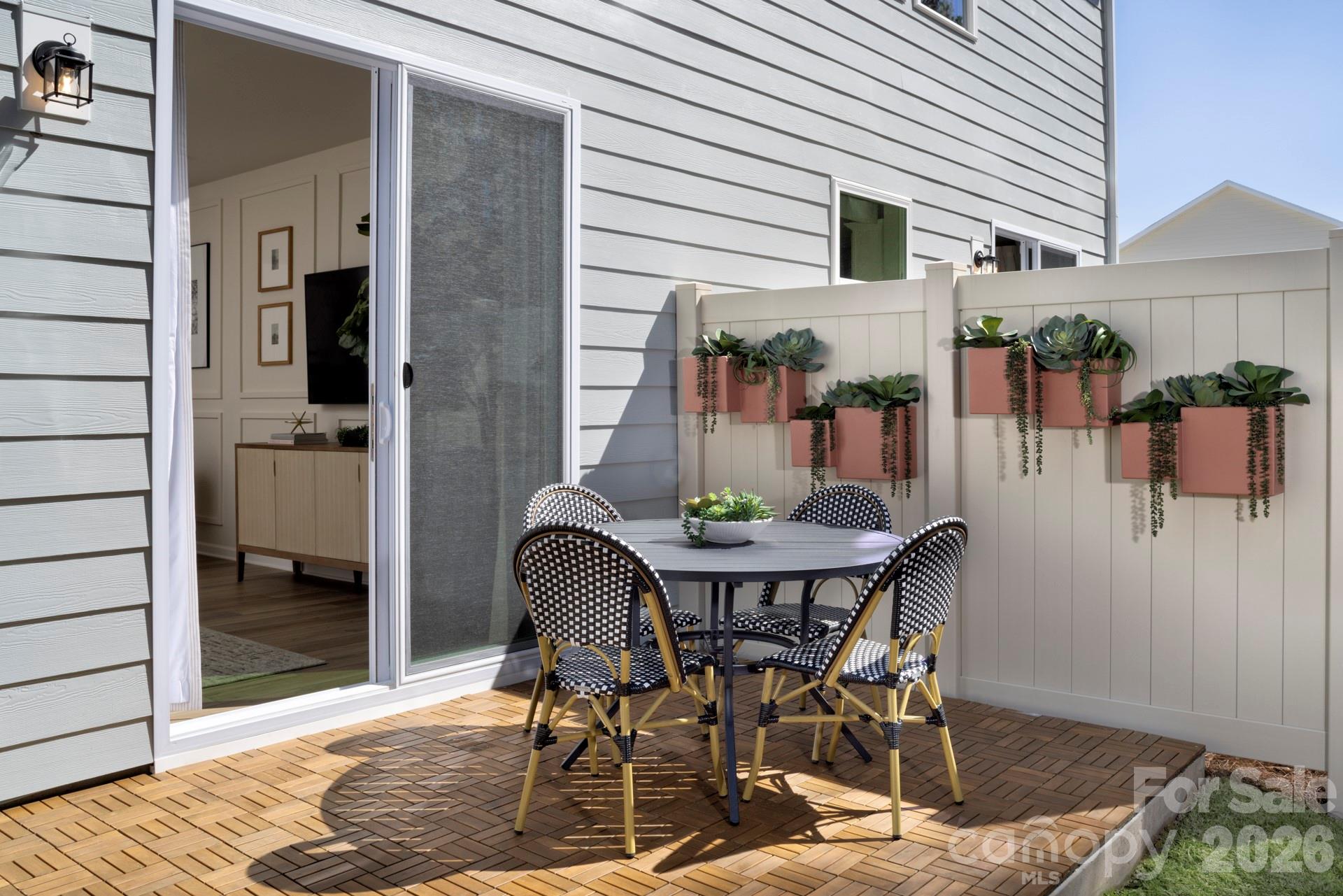 Townhouse at 328 Laura Elizabeth Lane, Clover, photo 16 of 19