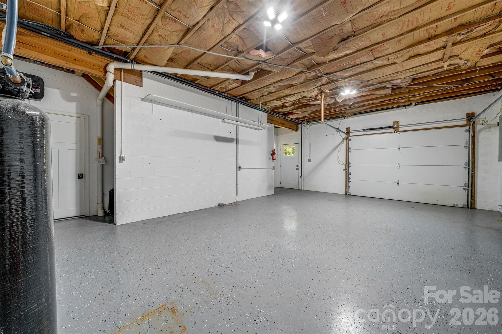 So many possibilities: gym, workshop, studio, game room - 69 Milburn Lane, Hendersonville