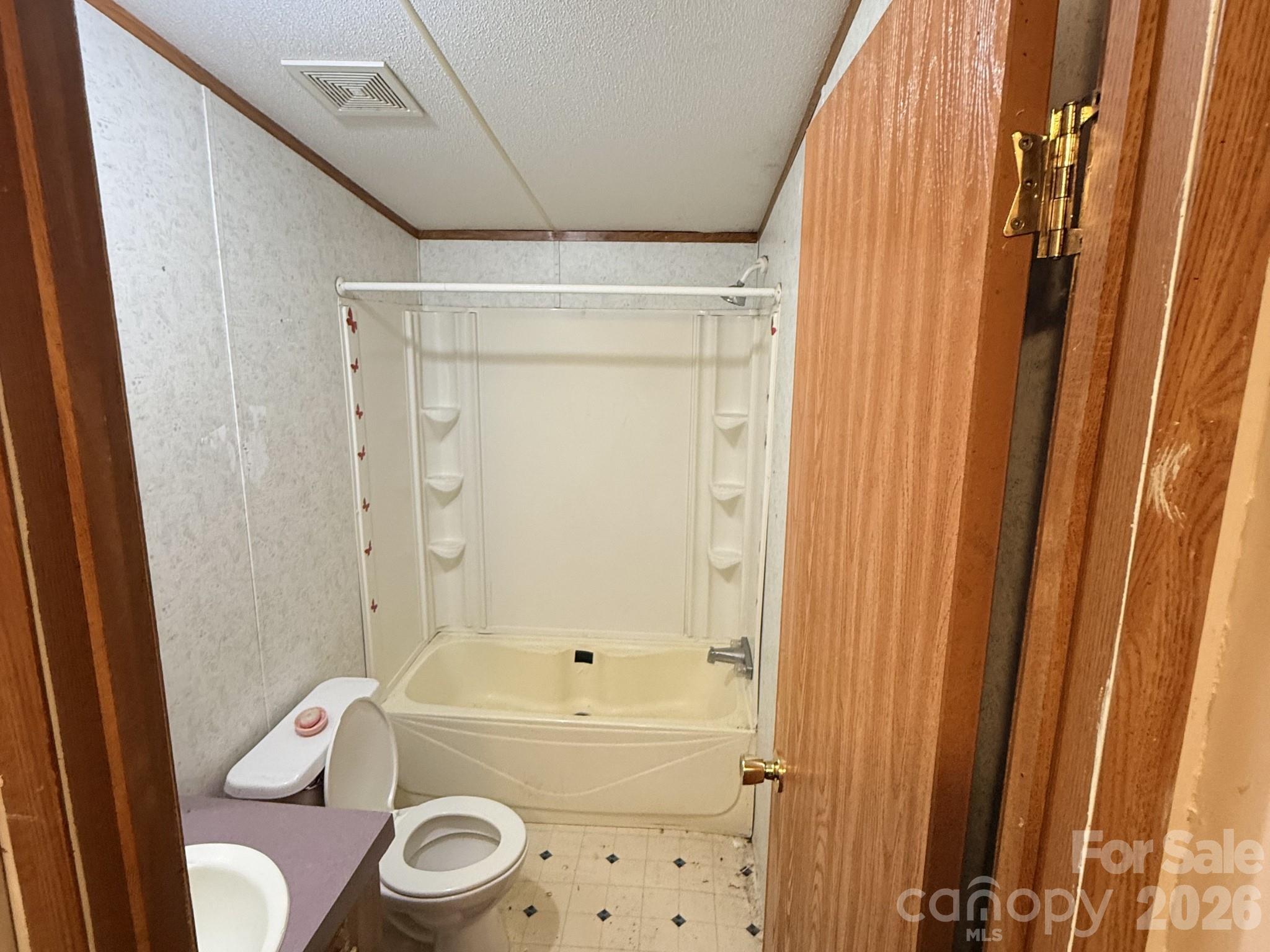 2nd Bathroom - 2330 Springdale Drive, Newton