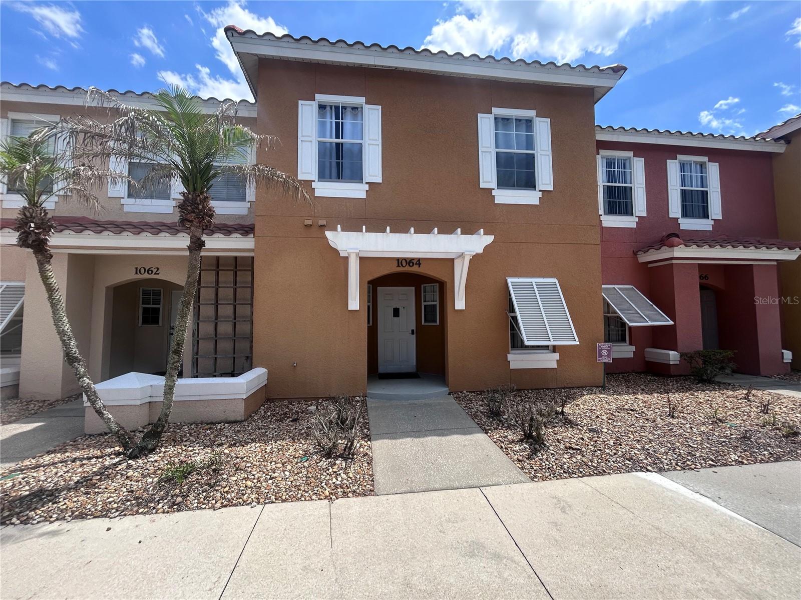 1064 PARK RIDGE CIR