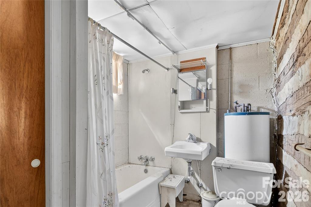 Full Bathroom in log home - not functioning - 11124 Eastfield Road, Huntersville