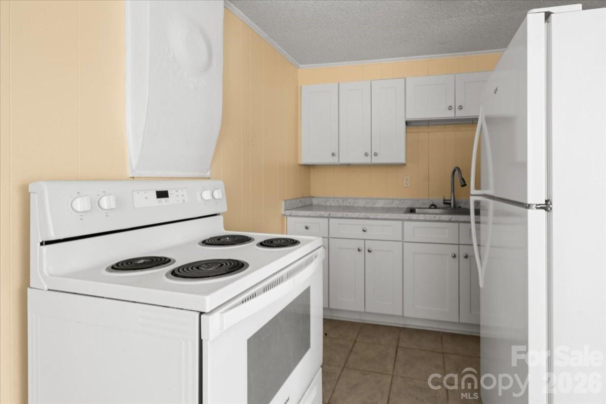 Apartment at 501 Church Street, Cheraw, photo 22 of 48