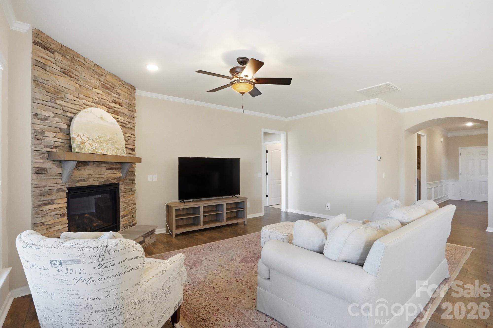 Single Family Residence at 2331 Currant Street, Fort Mill, photo 10 of 40