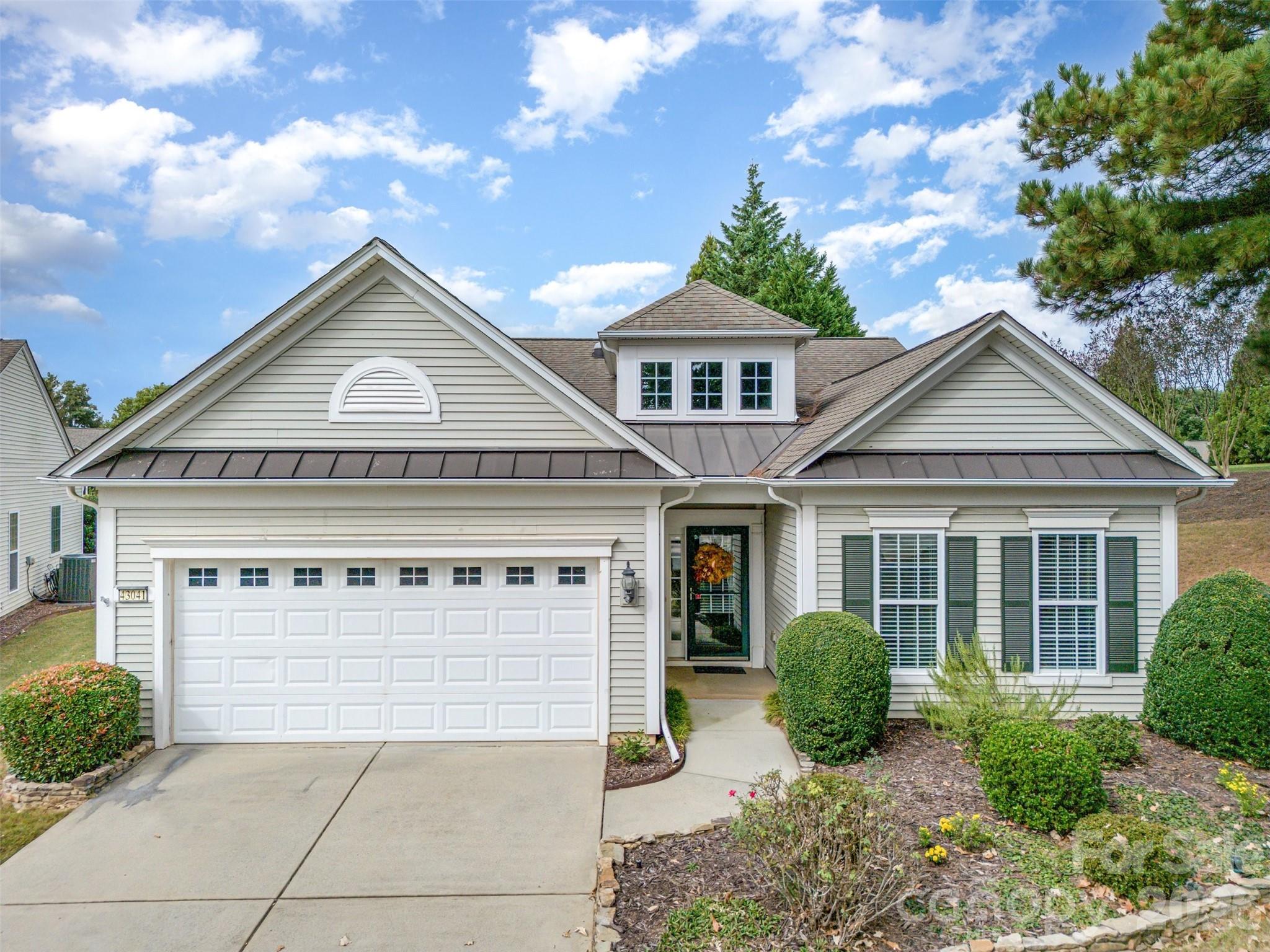 Single Family Residence at 43041 Mimosa Court, Fort Mill, photo 27 of 45