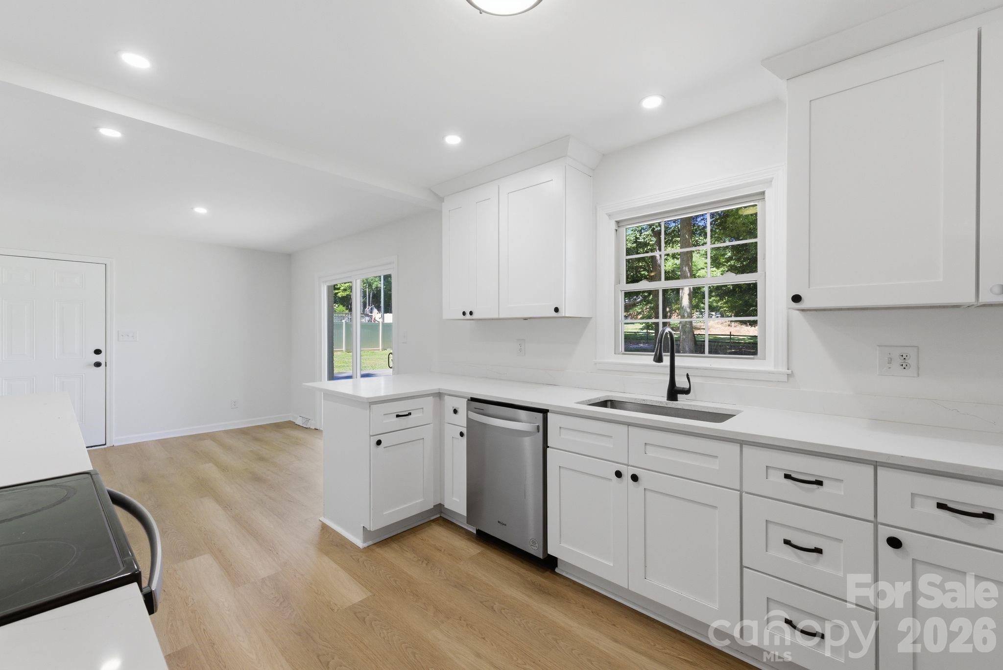 Kitchen - 2168 Dartwood Drive NW, Concord