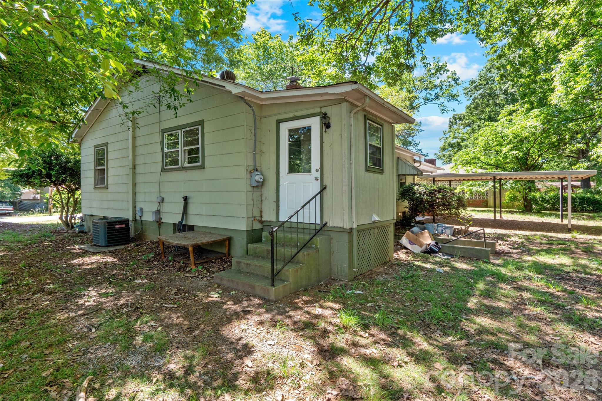 Single Family Residence at 412 Eastside Drive, Statesville, photo 21 of 23