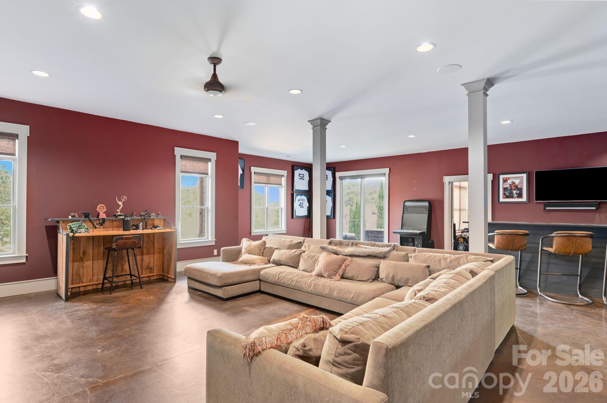 Easy access to pool and firepit - 31 Bradford Vistas Drive, Fletcher