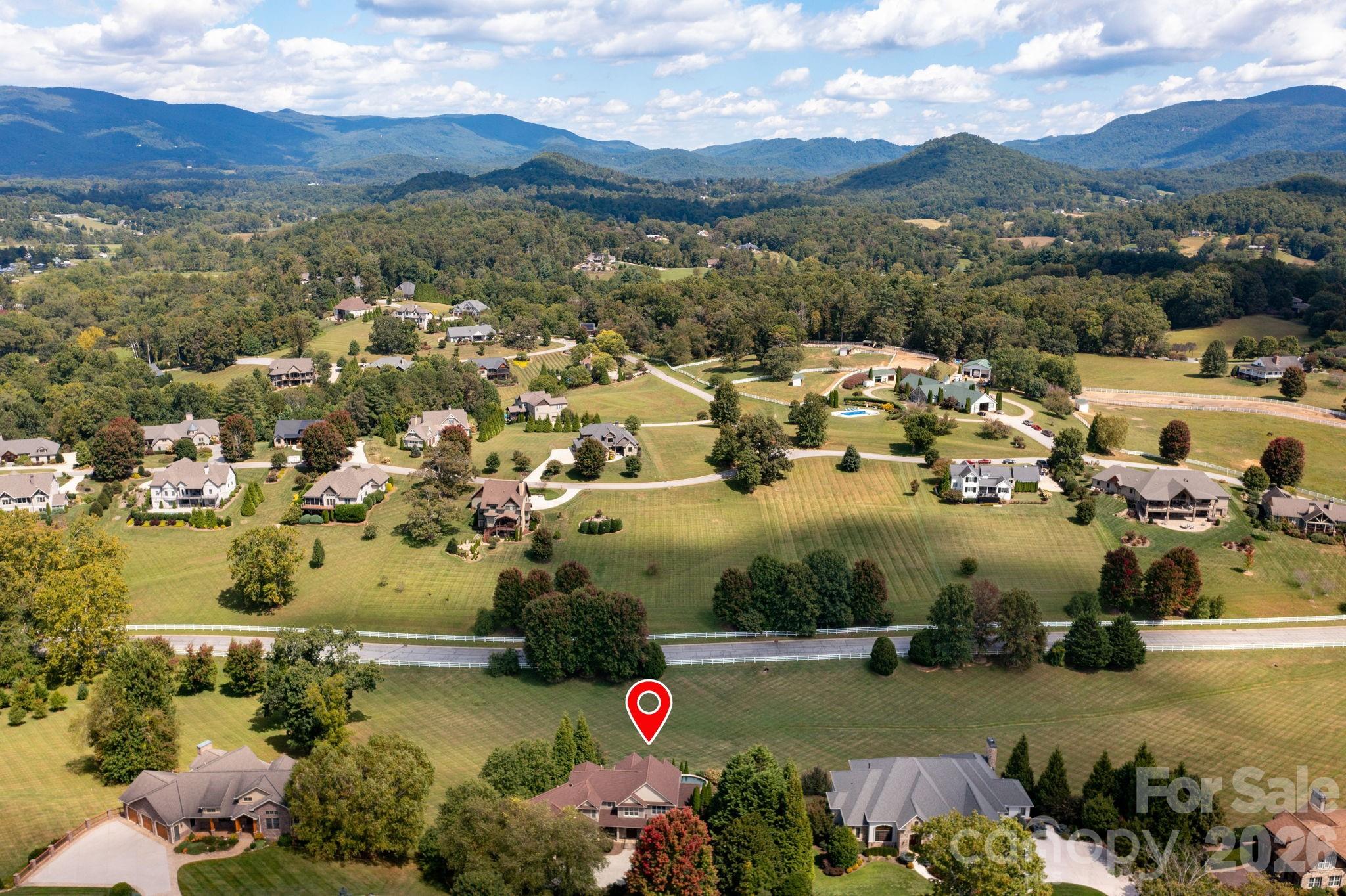 Less than 15 miles from Downtown Asheville - 31 Bradford Vistas Drive, Fletcher