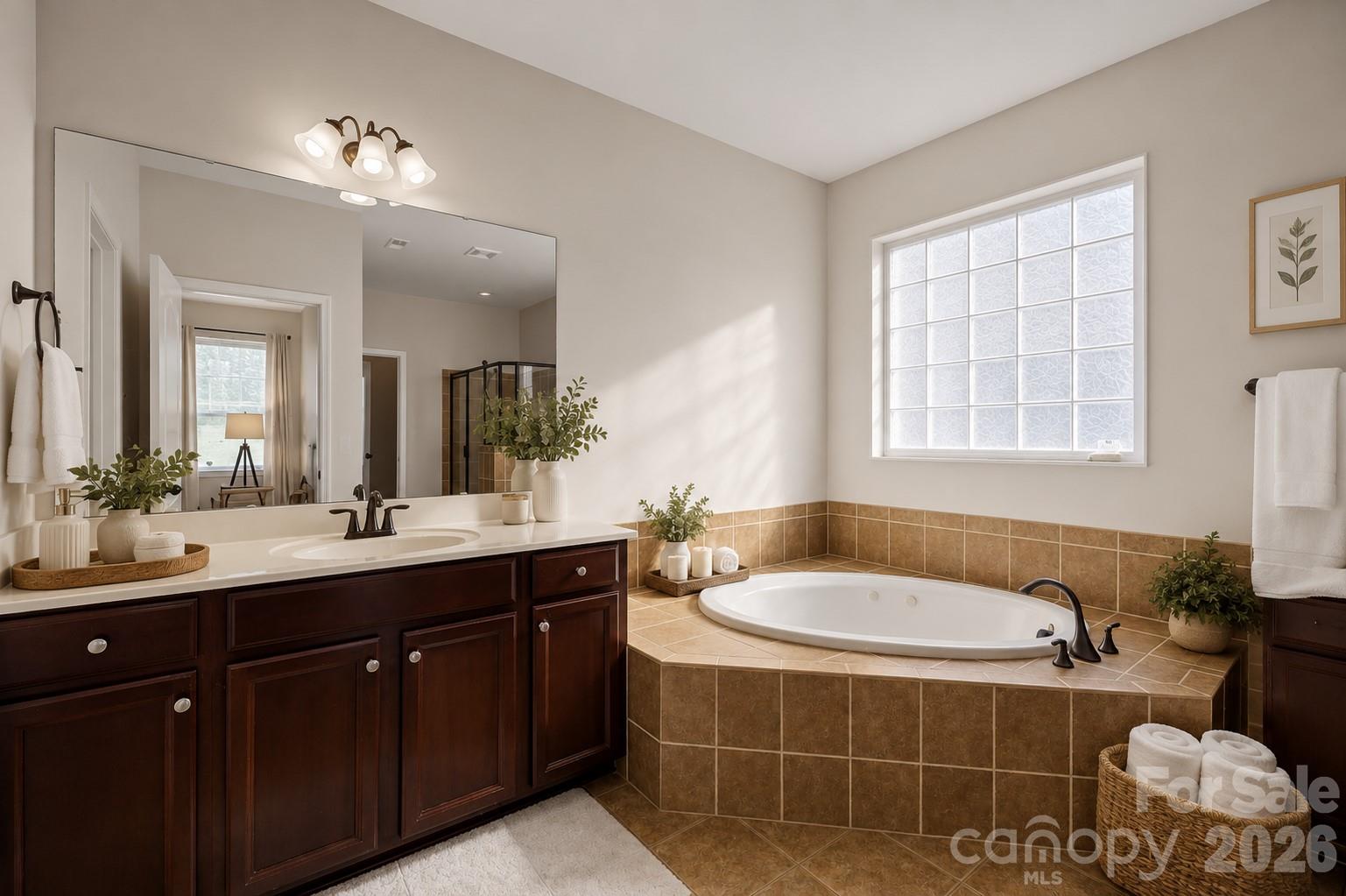 Primary Bath - 831 Irish Green Drive, Clover