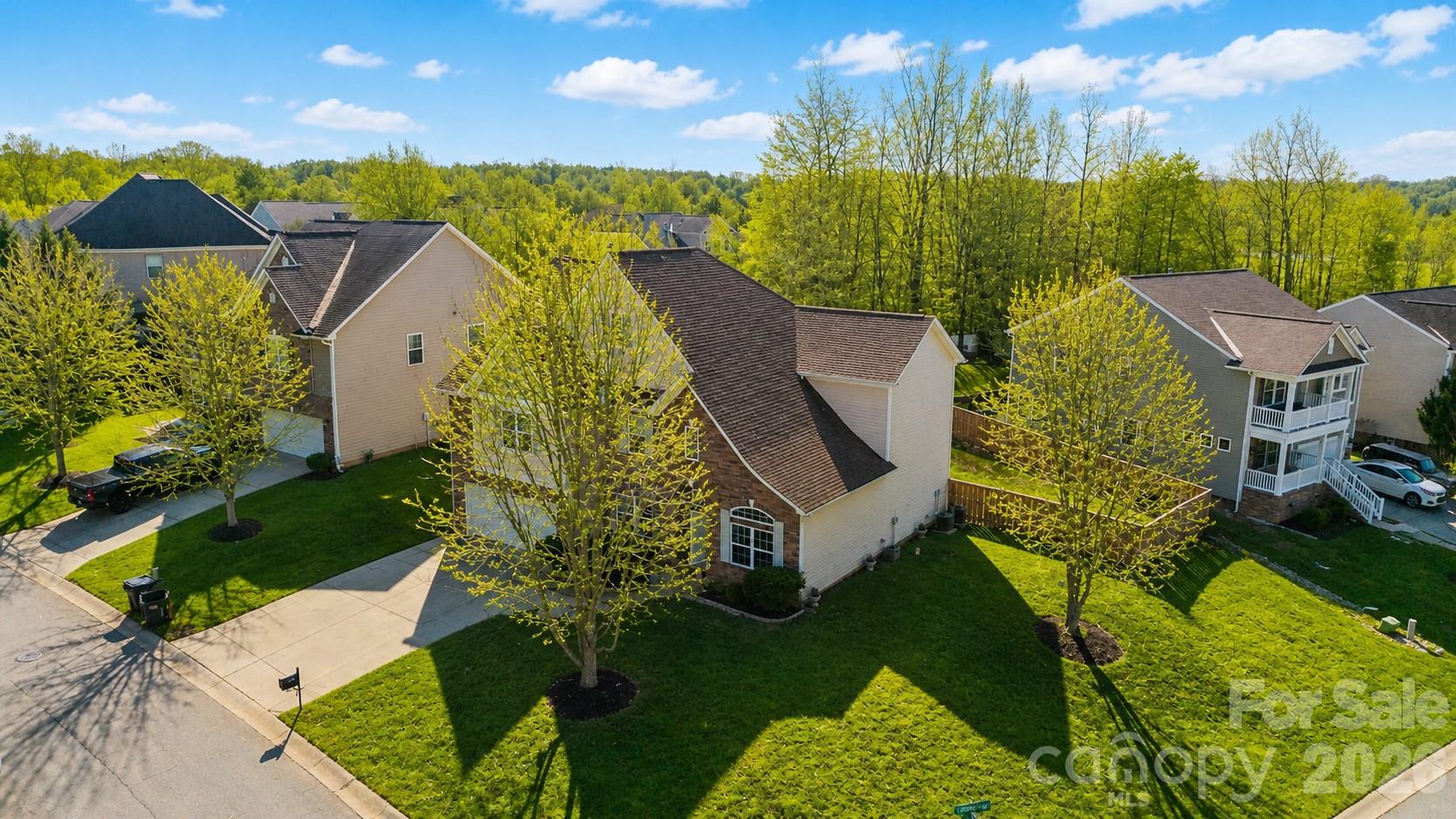 Single Family Residence at 831 Irish Green Drive, Clover, photo 2 of 36