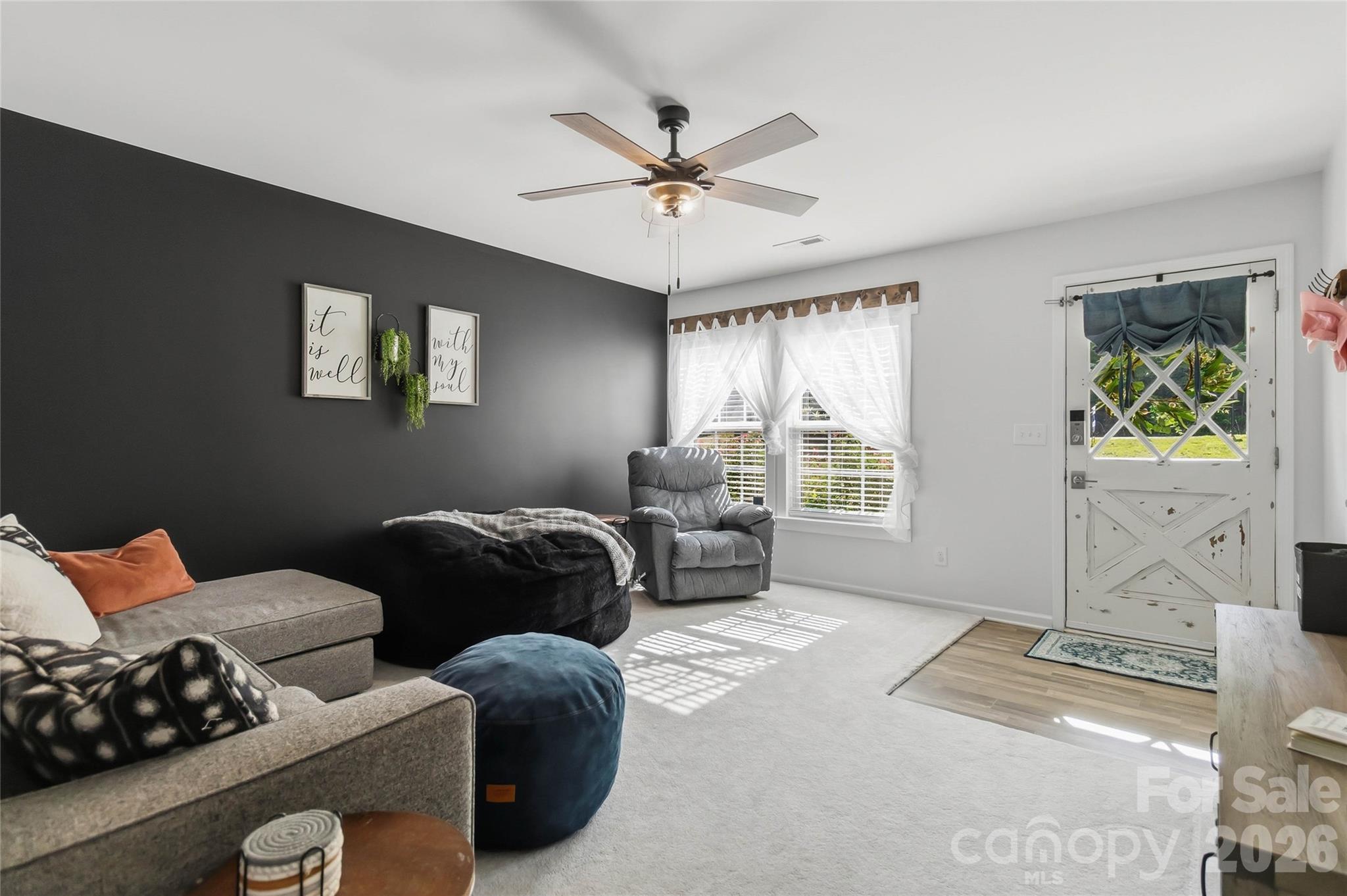 Single Family Residence at 2220 Pinnacle View Drive, Kings Mountain, photo 11 of 30