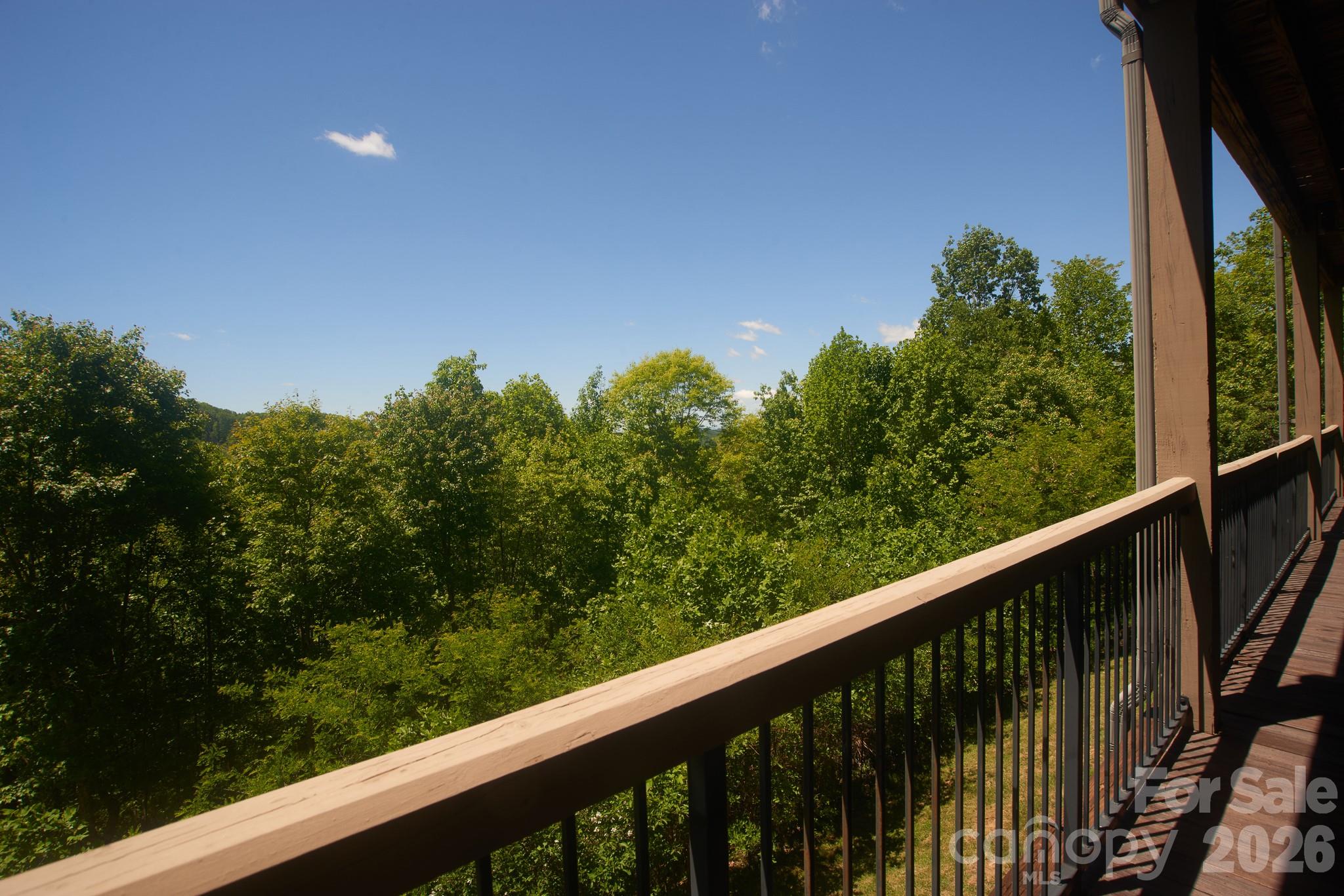 Private and Serene! - 427 Spring Rock Road, Burnsville