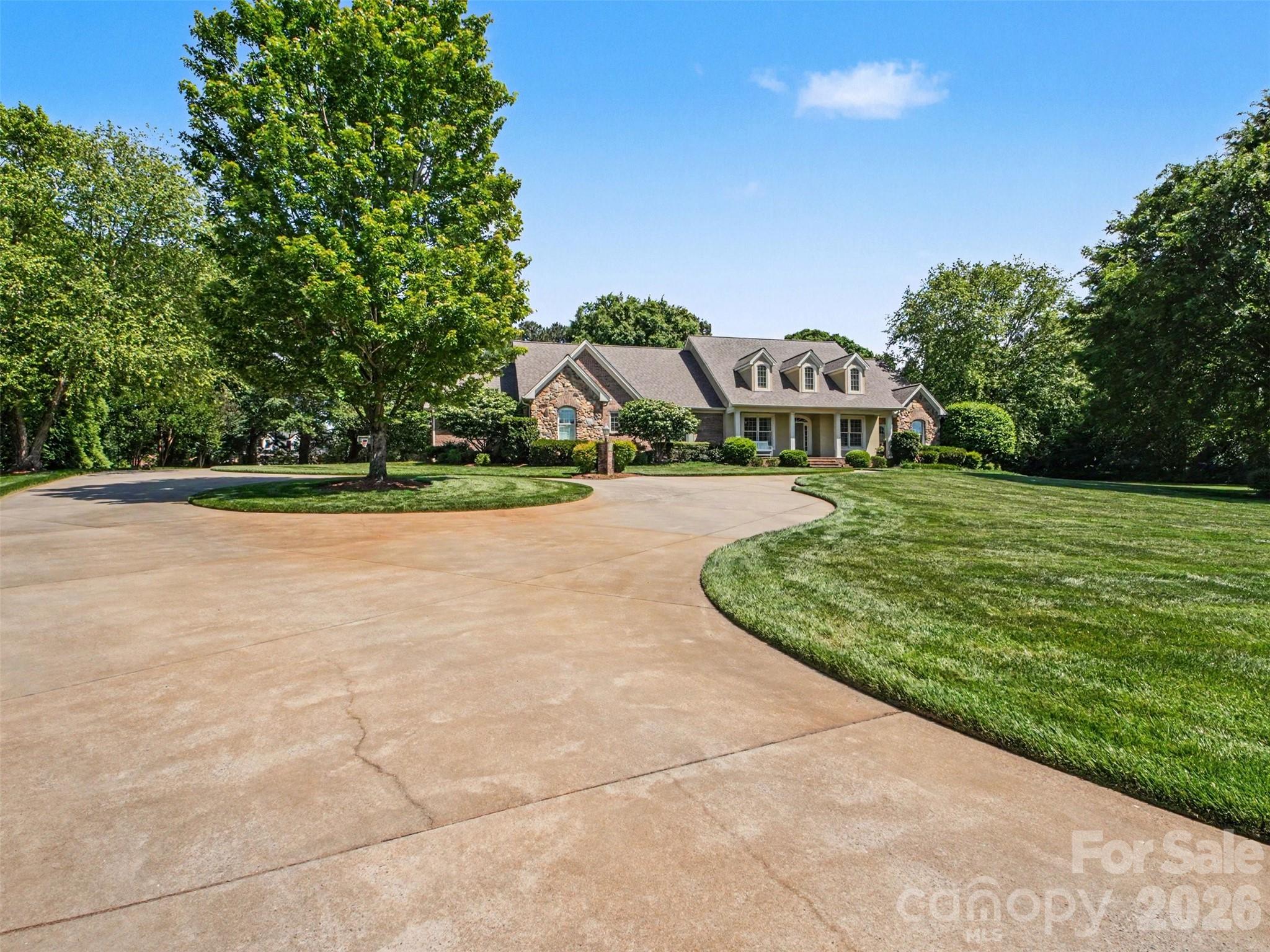 ...with a circular front driveway. - 1422 Stone Gate Drive, Shelby