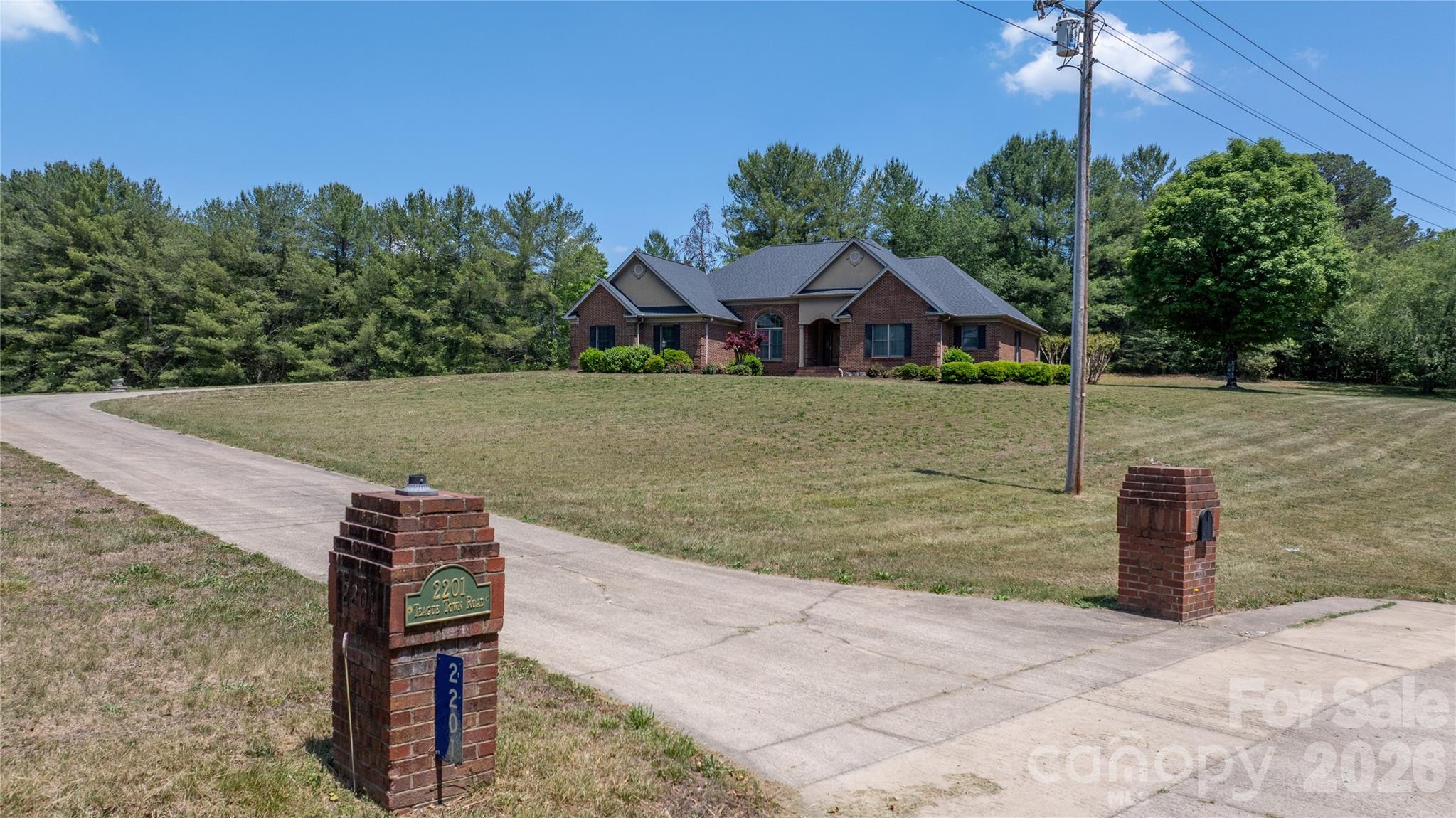 Single Family Residence at 2201 Teague Town Road, Taylorsville, photo 3 of 48