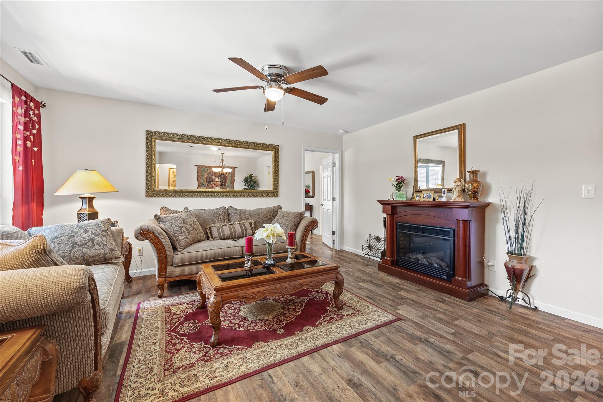Single Family Residence at 208 Victoria Circle, York, photo 5 of 23