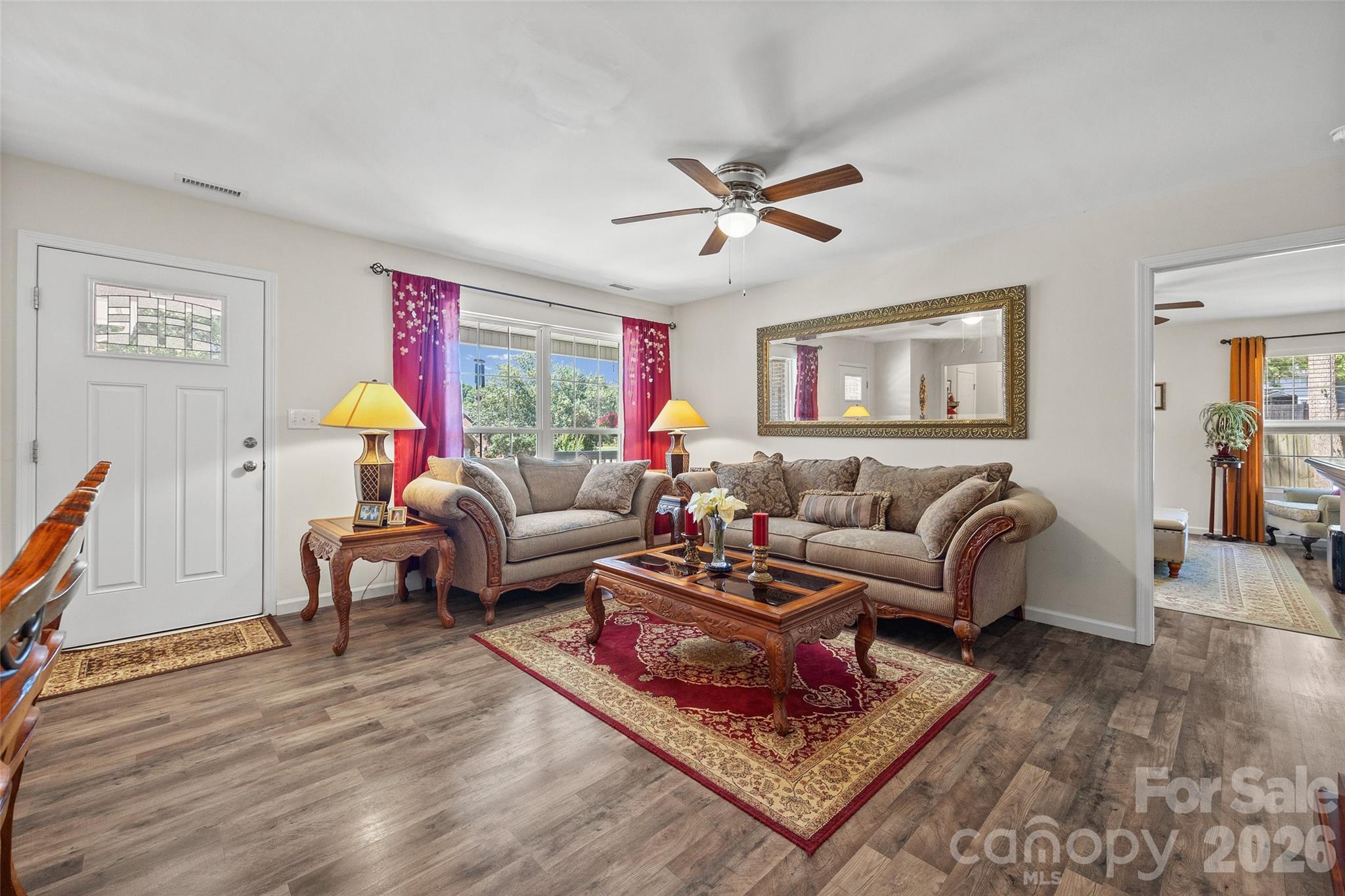 Single Family Residence at 208 Victoria Circle, York, photo 7 of 23