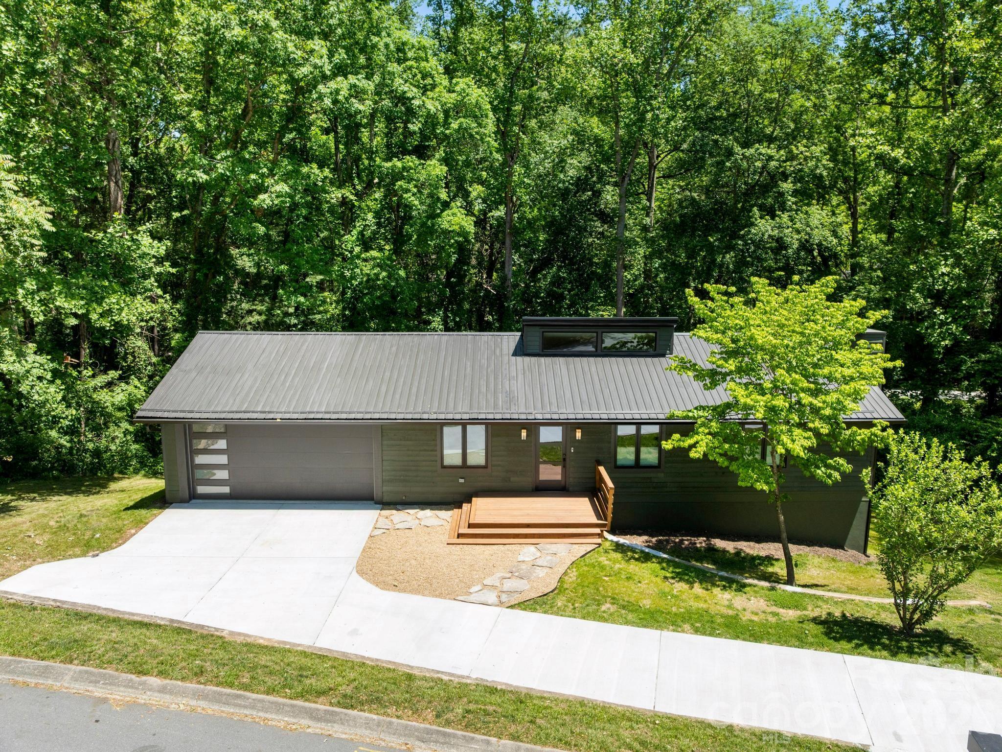 Single Family Residence at 17 Muirfield Drive, Arden, photo 2 of 48