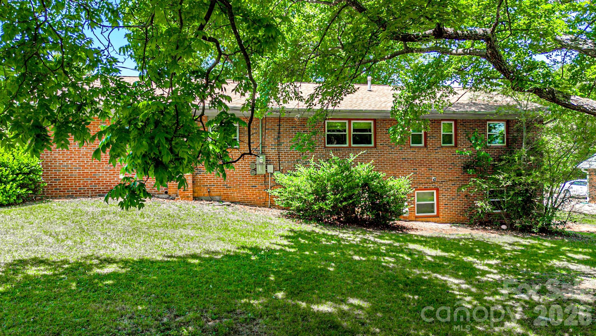 Single Family Residence at 135 Hazelwood Drive, Forest City, photo 40 of 48