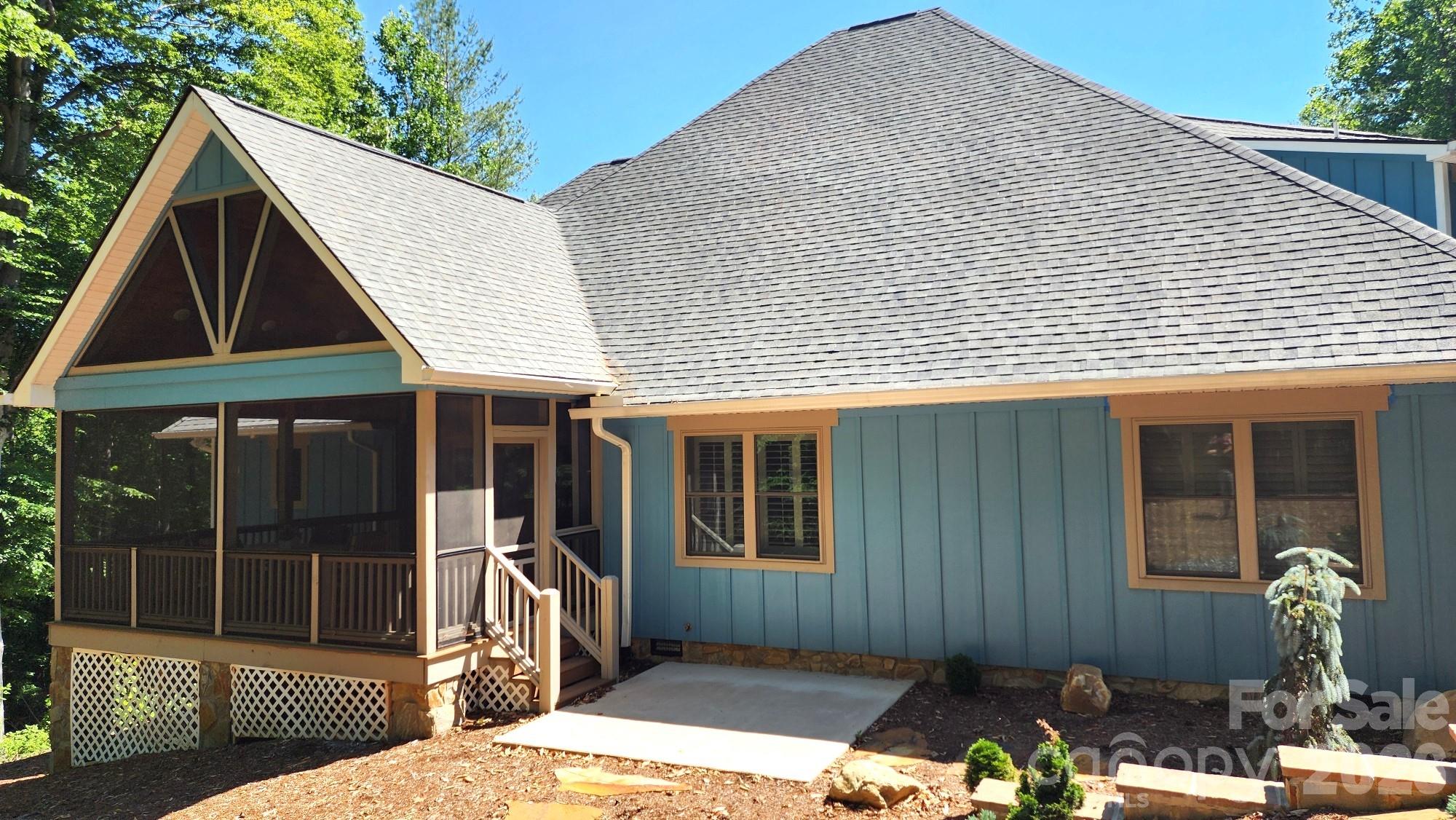 Single Family Residence at 225 Henrys Glen Drive, Morganton, photo 16 of 47