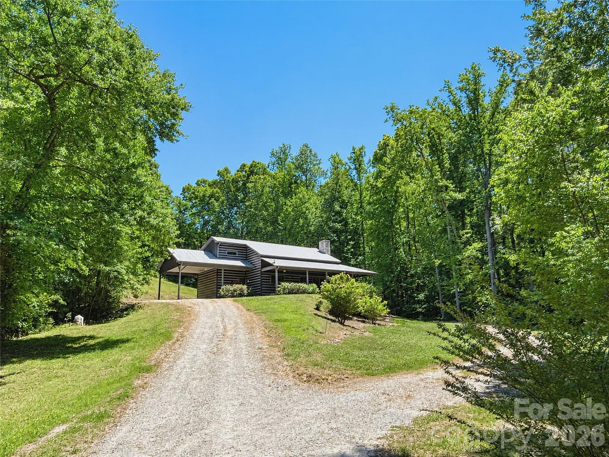 Single Family Residence at 584 Clear Spring Trail, Nebo, photo 3 of 38