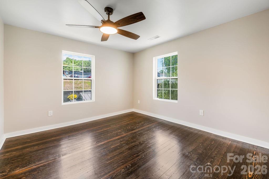 Single Family Residence at 131 Woodrow Avenue, Asheville, photo 24 of 44