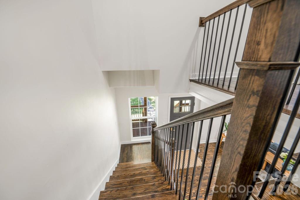Single Family Residence at 131 Woodrow Avenue, Asheville, photo 33 of 44