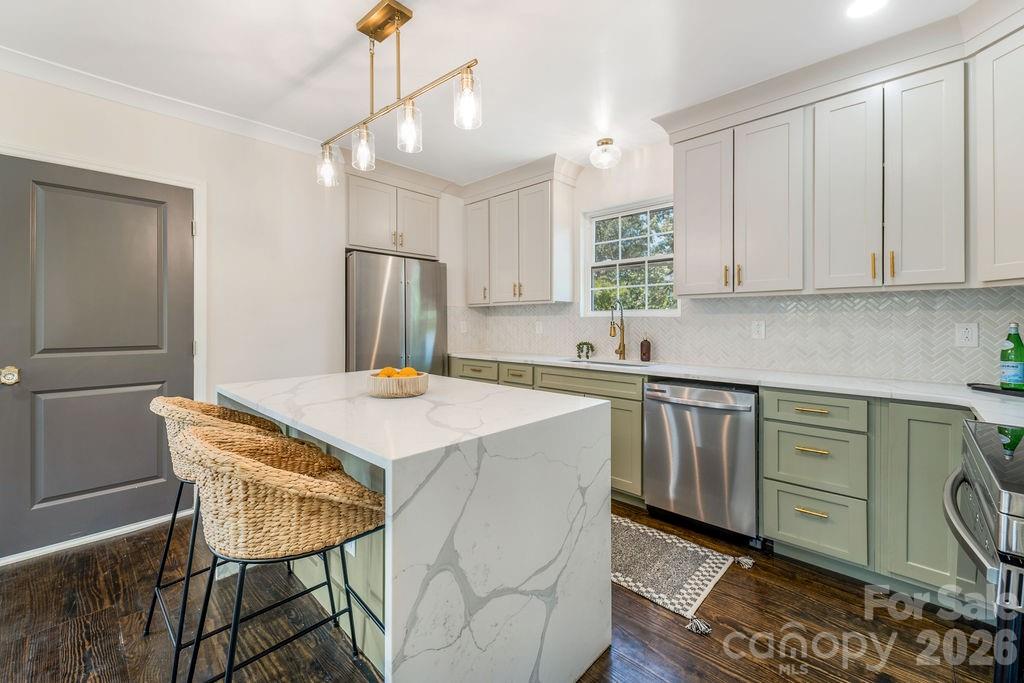 Single Family Residence at 131 Woodrow Avenue, Asheville, photo 16 of 44