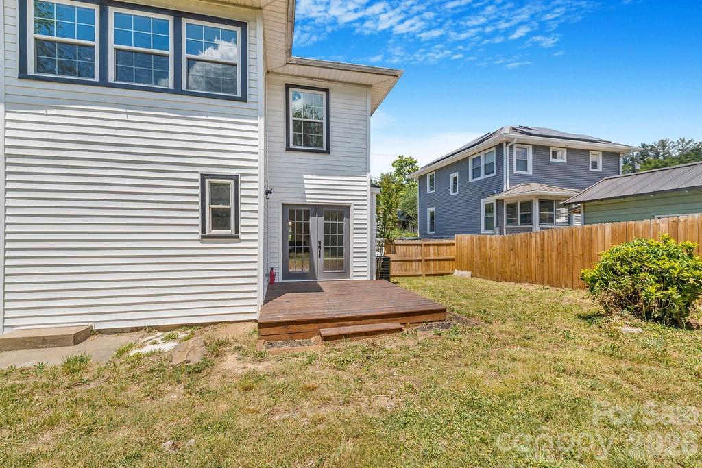 Single Family Residence at 131 Woodrow Avenue, Asheville, photo 41 of 44