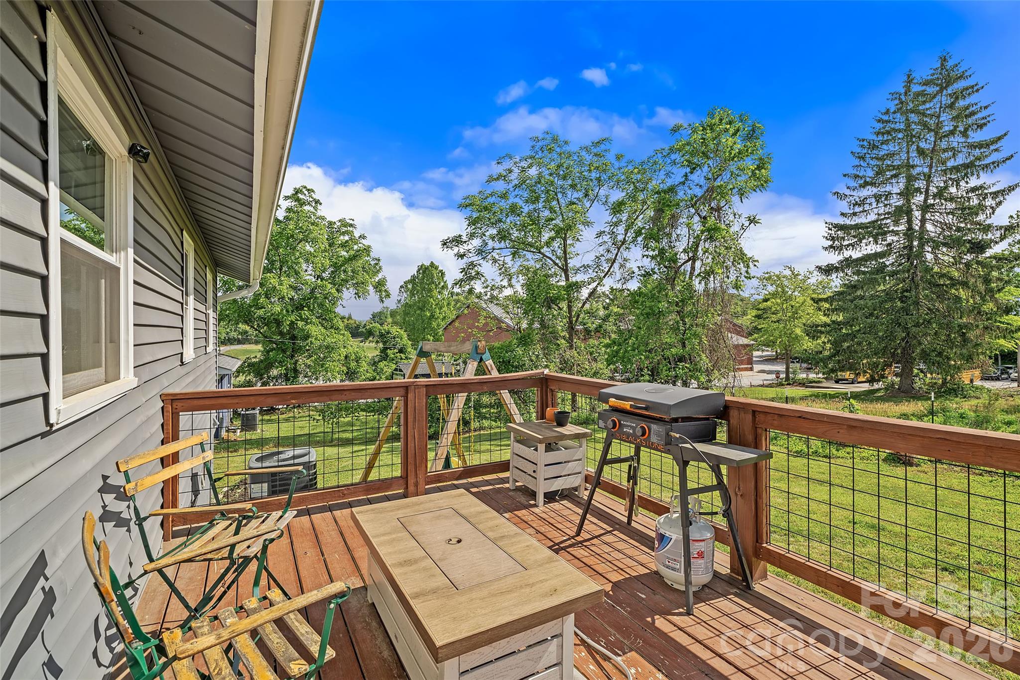 Single Family Residence at 708 Prince Drive, Hendersonville, photo 12 of 24