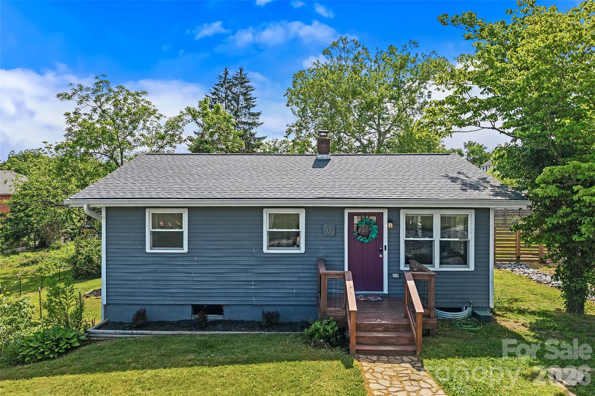 Single Family Residence at 708 Prince Drive, Hendersonville, photo 18 of 24