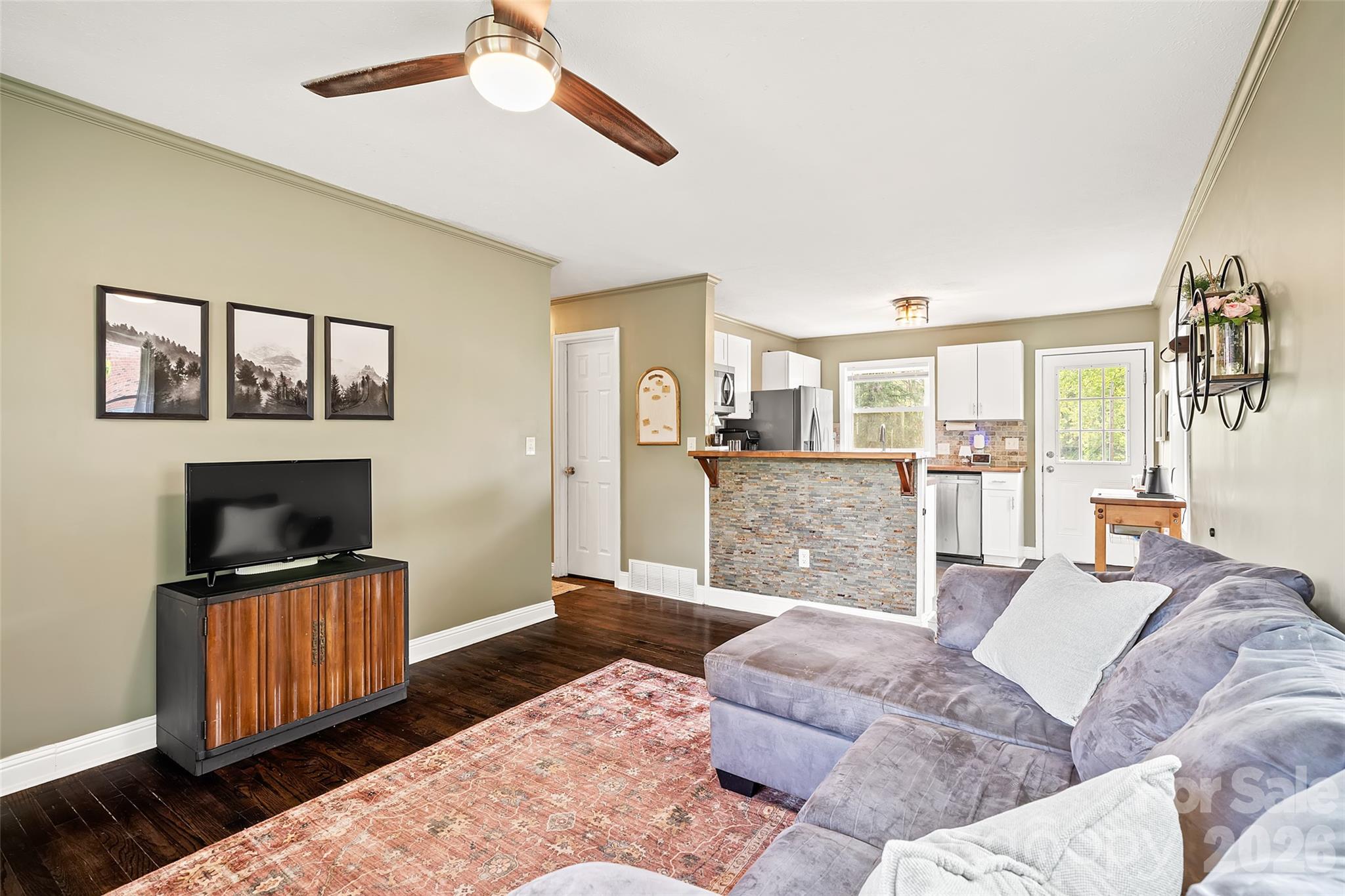 Single Family Residence at 708 Prince Drive, Hendersonville, photo 20 of 24