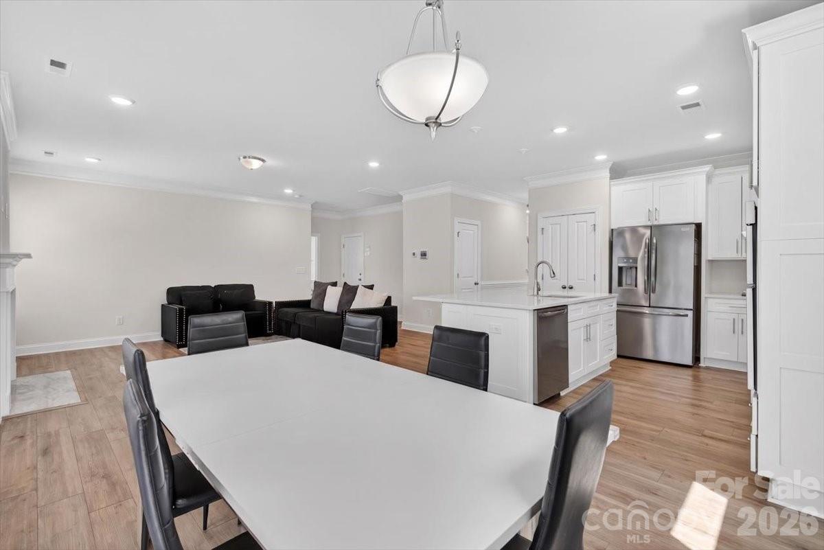 Single Family Residence at 109 W Heart Pine Lane, Statesville, photo 11 of 30