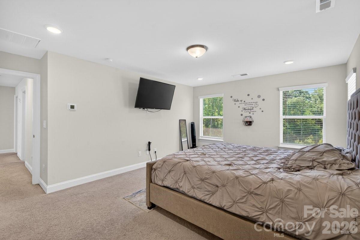 Single Family Residence at 109 W Heart Pine Lane, Statesville, photo 25 of 30