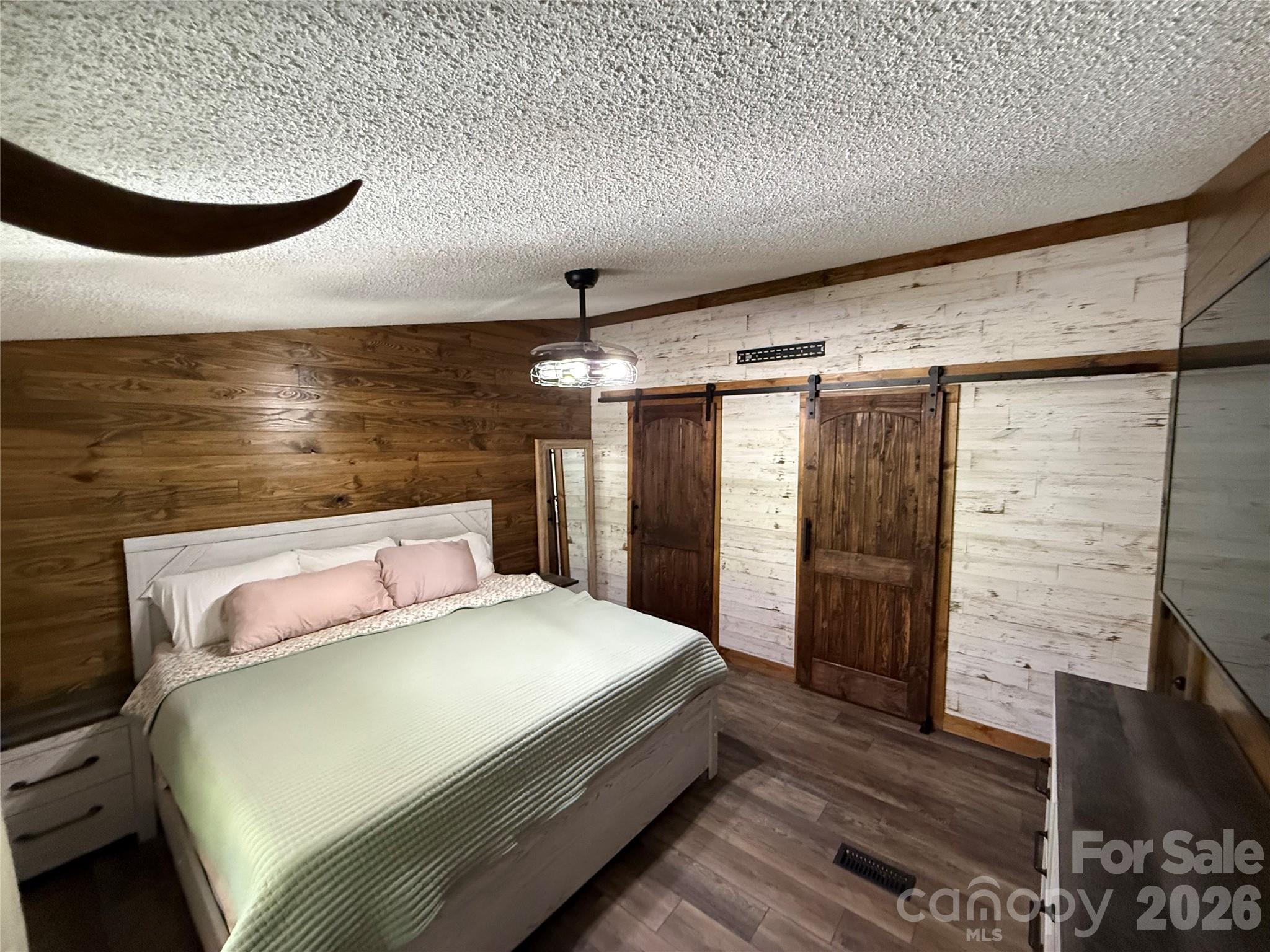 Single Family Residence at 71 Ledford Ridge Lane, Bakersville, photo 9 of 19