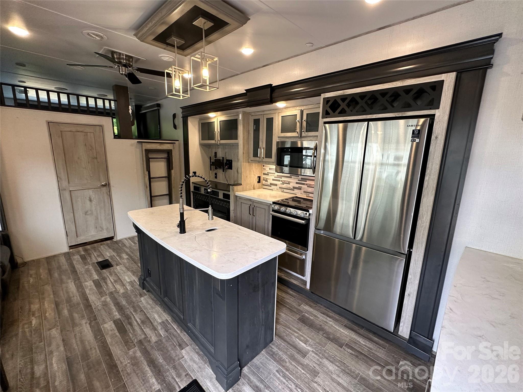 Single Family Residence at 133 Marina Drive, New London, photo 2 of 48