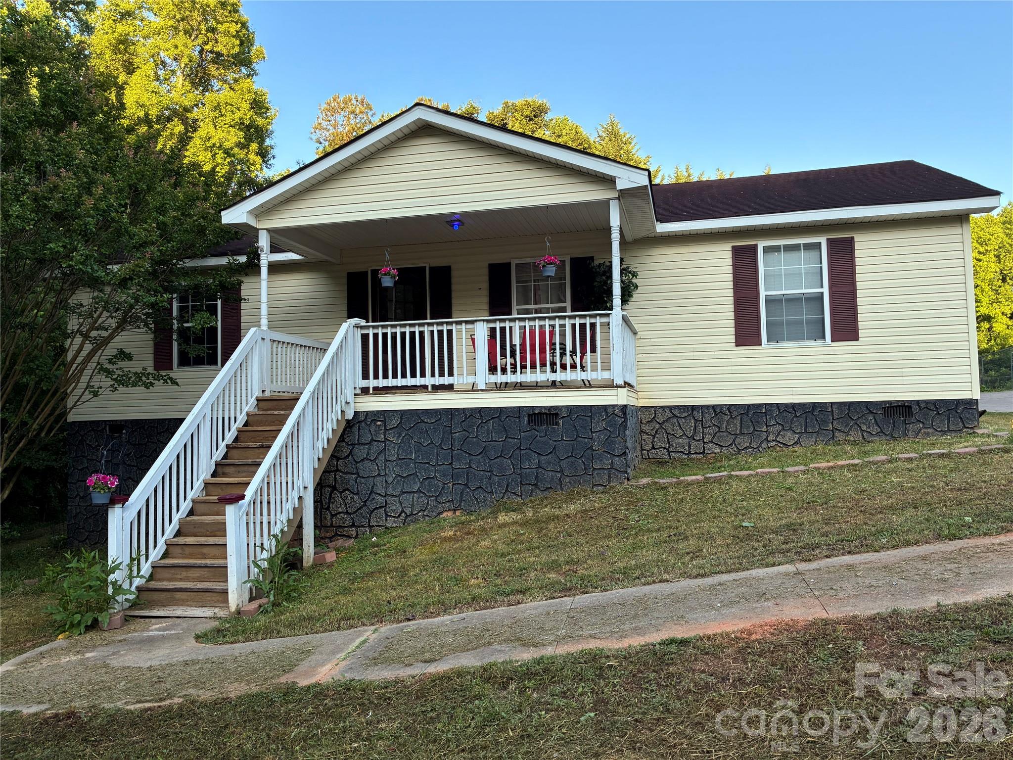 Single Family Residence at 1721 Fallston Road, Shelby, photo 2 of 29