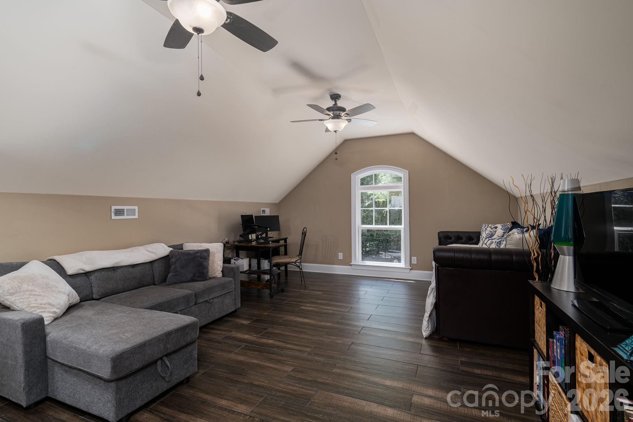 Bonus/bed 4 - 489 Evergreen Road, Lake Wylie