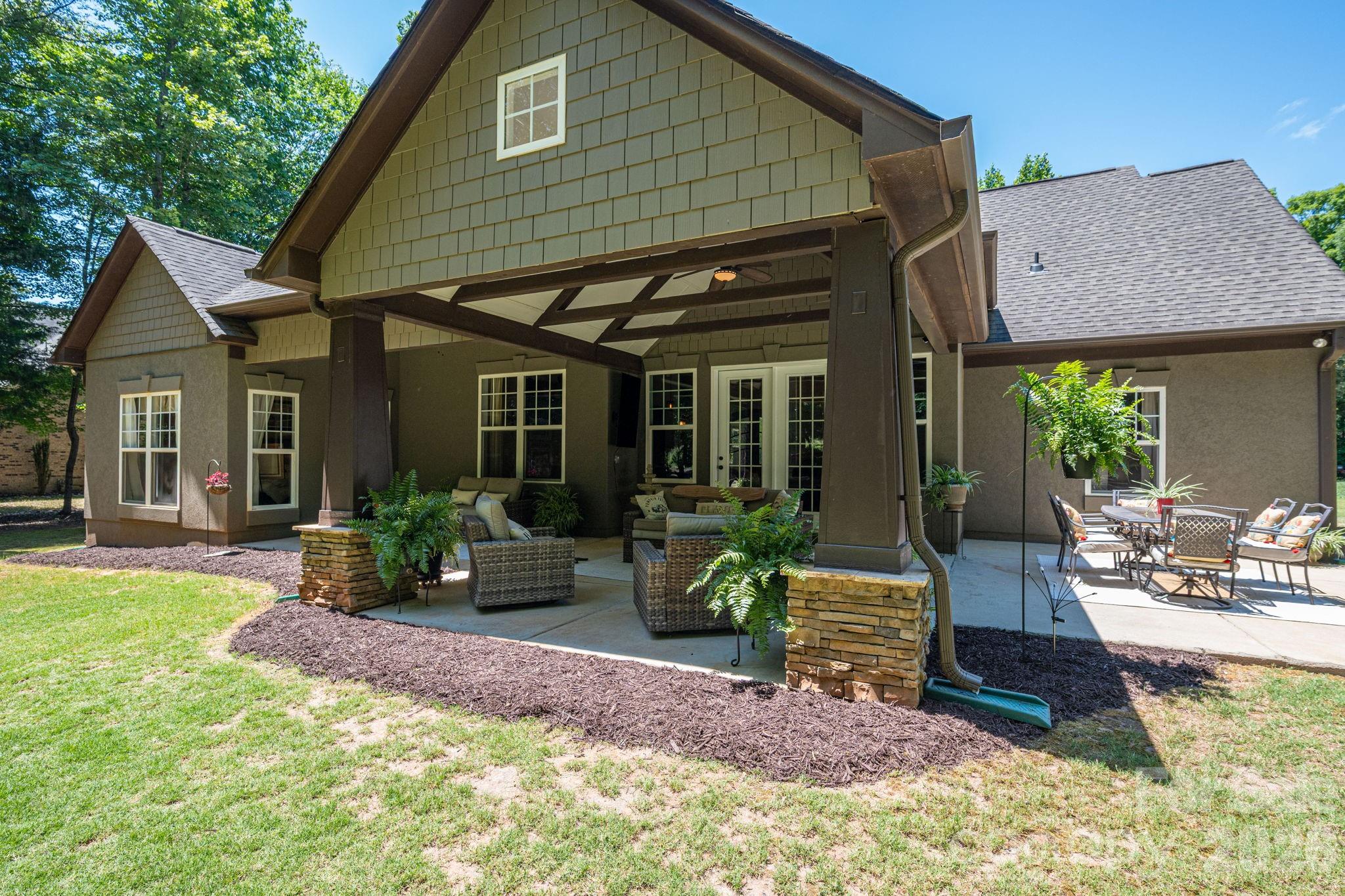 Single Family Residence at 489 Evergreen Road, Lake Wylie, photo 35 of 47