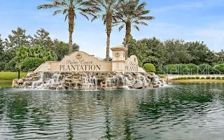 300 S RIVERWALK DR