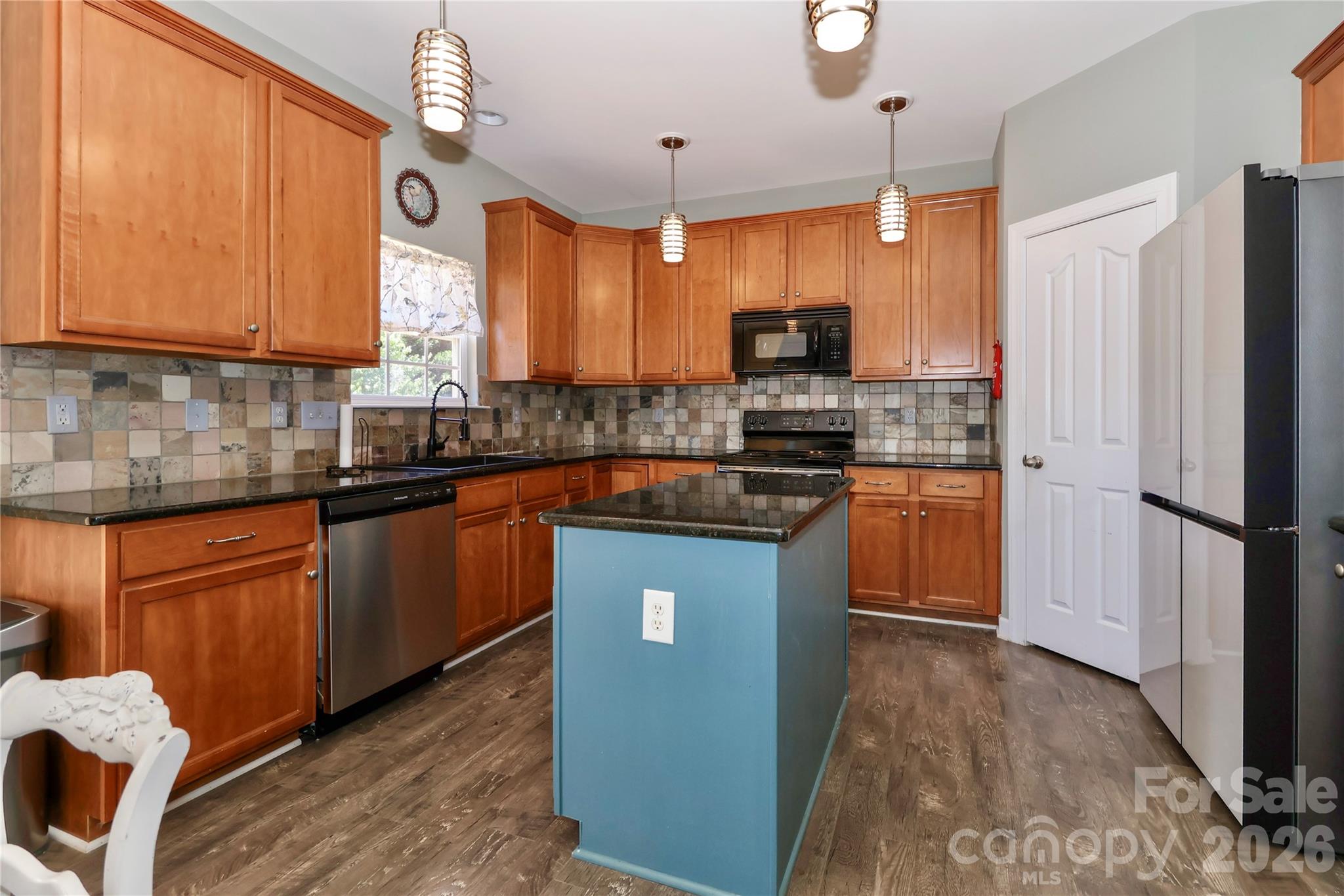 Single Family Residence at 106 Planters Drive, Statesville, photo 14 of 48
