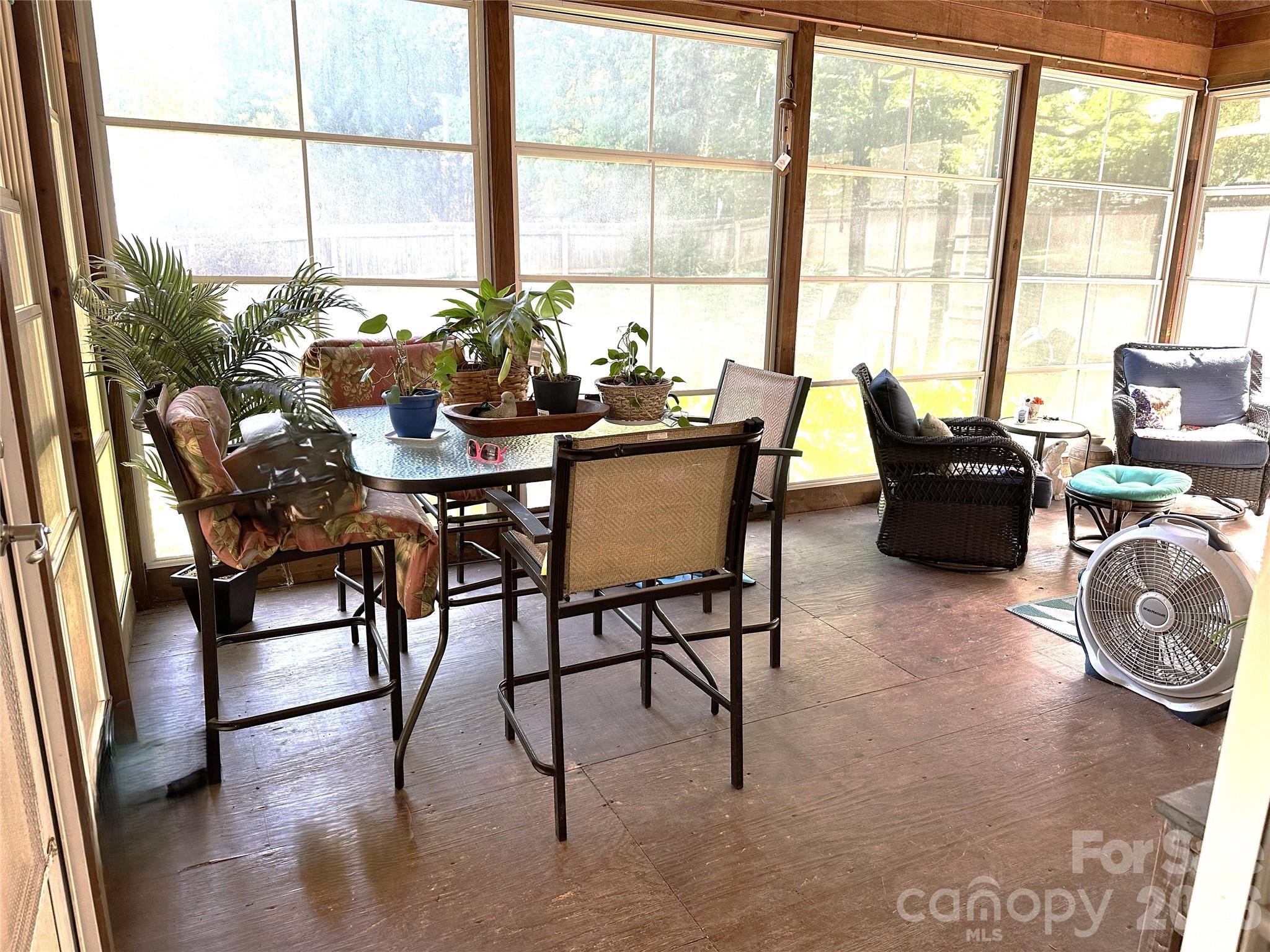 Single Family Residence at 113 Old Willow Road, Mooresville, photo 23 of 28