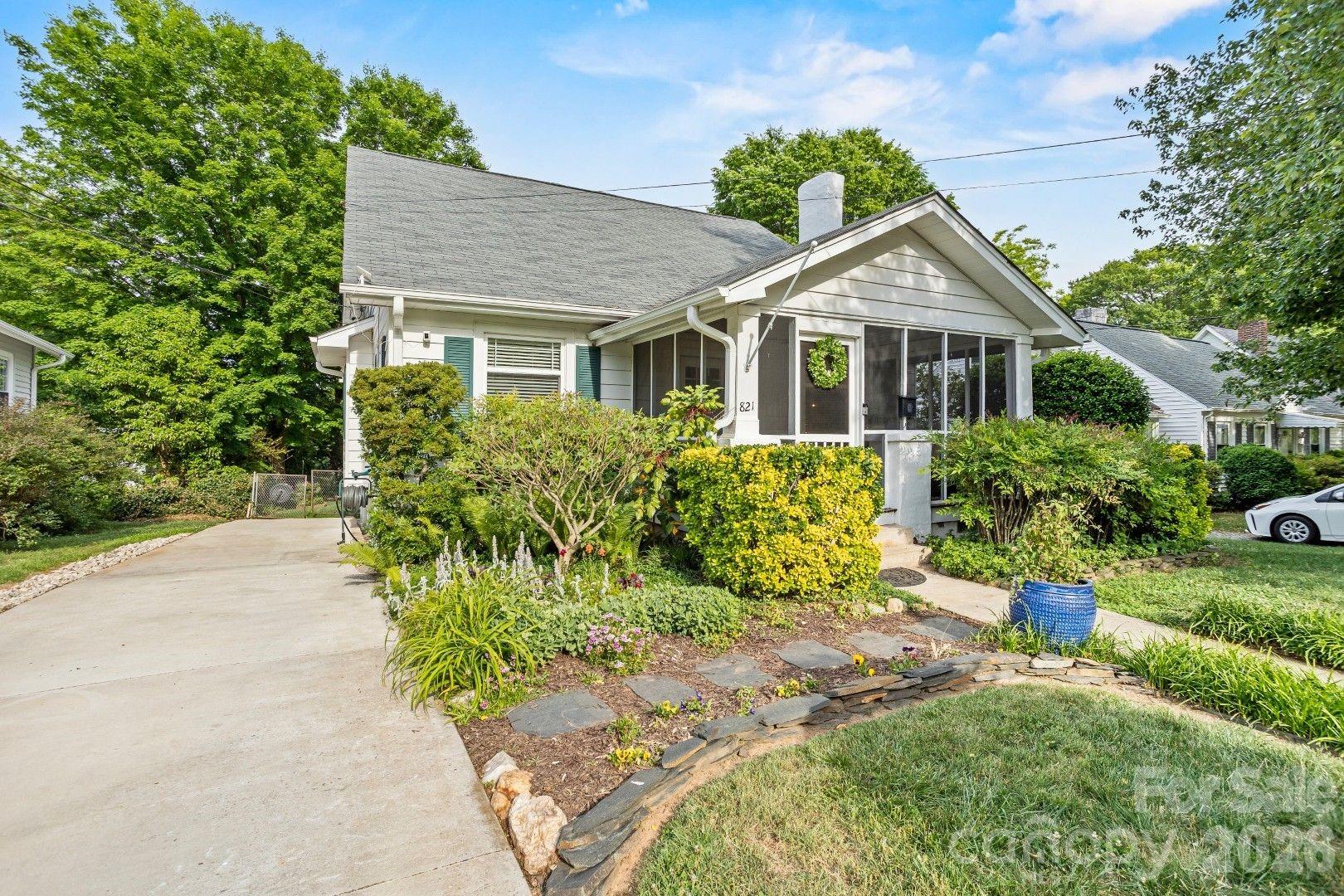 Single Family Residence at 821 Watson Avenue, Winston Salem, photo 5 of 26