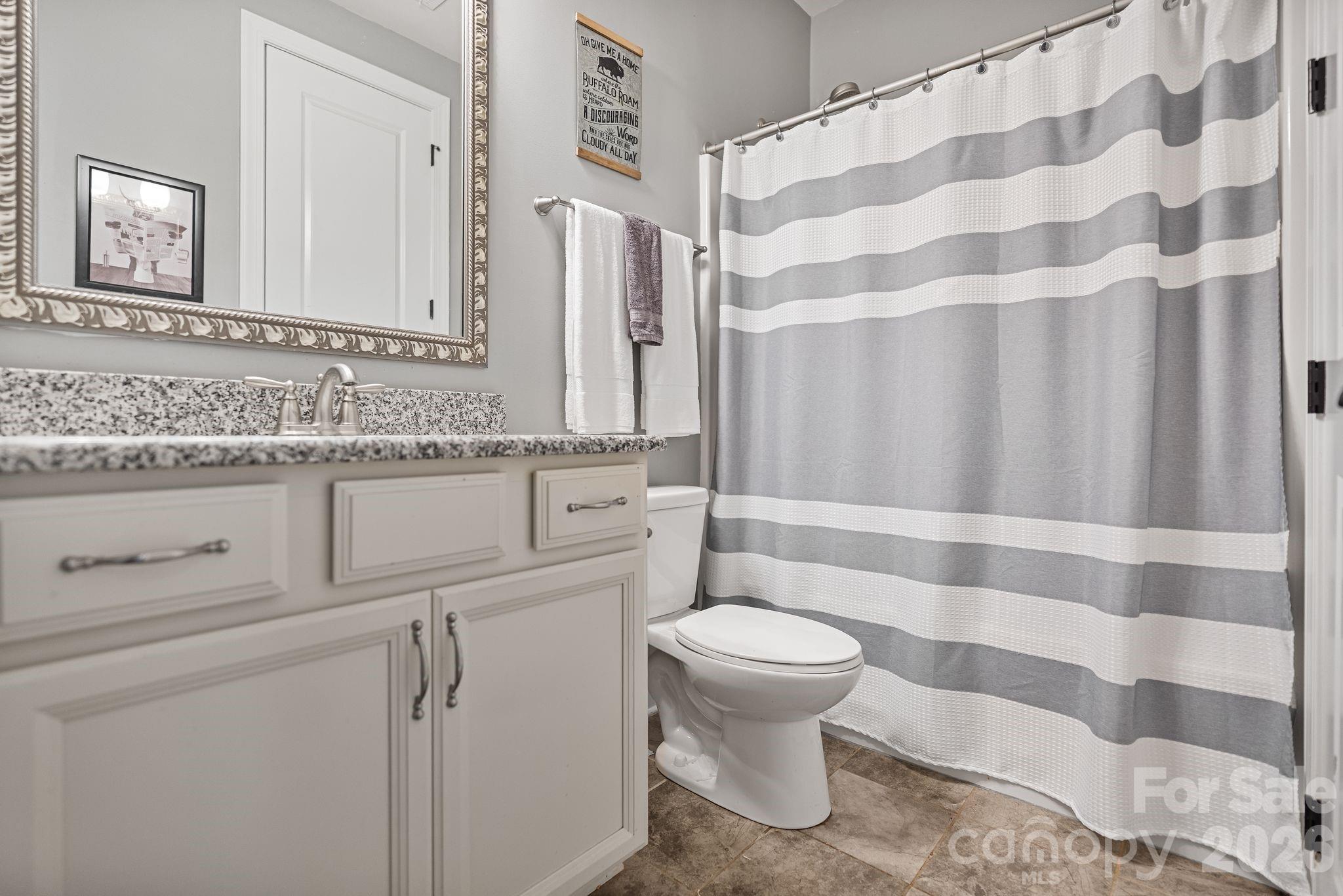 Full Hall Bathroom w/ access to Bedroom 4 - 166 Stibbs Cross Road, Mooresville