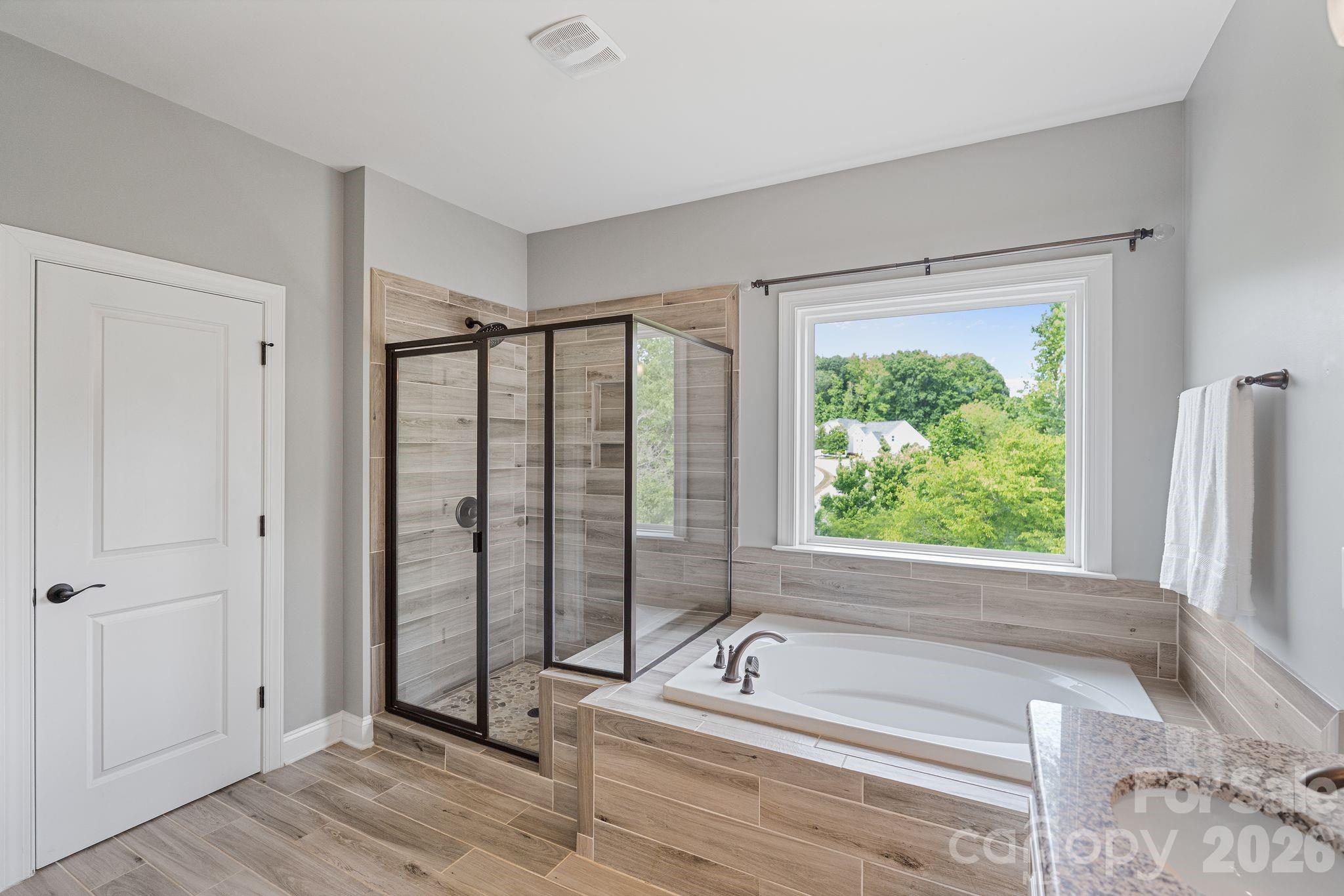 Primary Bath - 166 Stibbs Cross Road, Mooresville