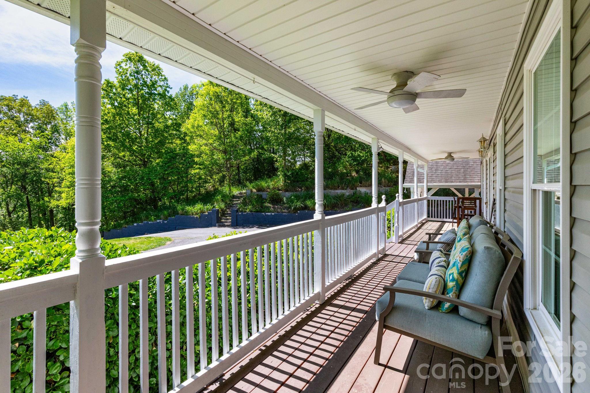 Covered Front Porch - 215 Butternut Lane, Leicester