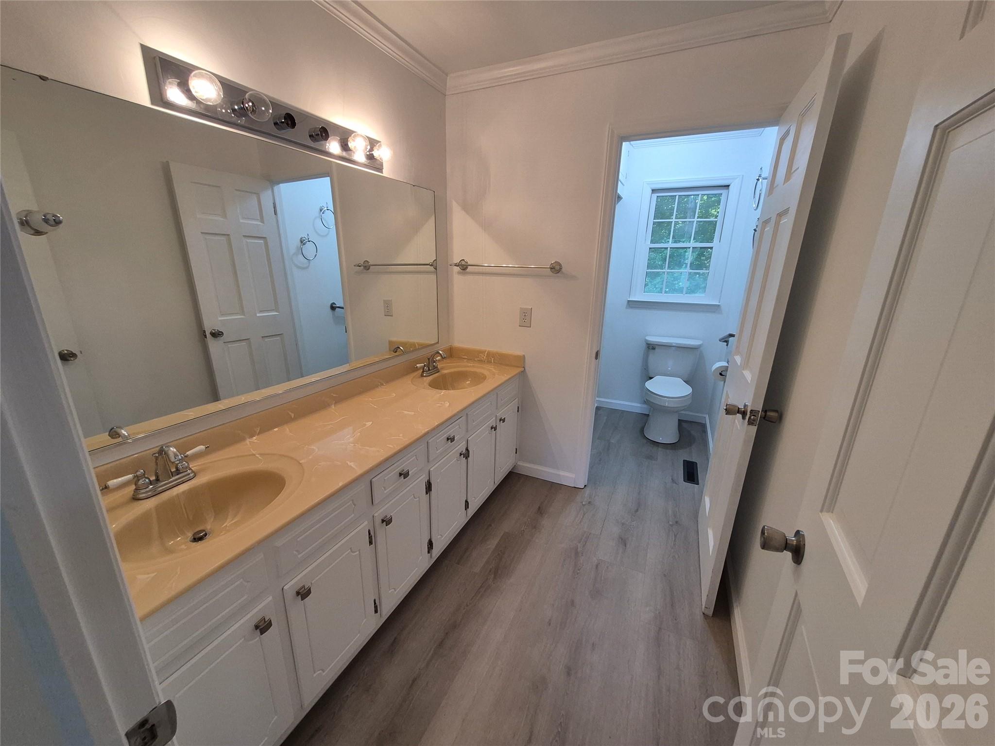 Full Bath - Hallway - 390 Low Water Bridge Road, Troy